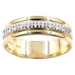 14K Yellow Gold Round Cut Diamond Grooved Accents Band Ring