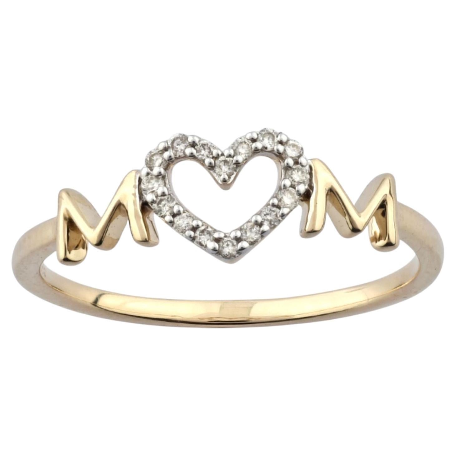14K Yellow Gold Round Cut Diamond Heart "MOM" Script Ring For Sale