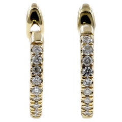 Pendientes de aro tipo «huggie» de oro amarillo de 14 quilates con diamantes de talla redonda
