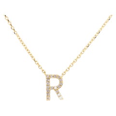 Collana con ciondolo con iniziale "R" in oro giallo 14K con diamanti a taglio tondo e pavé