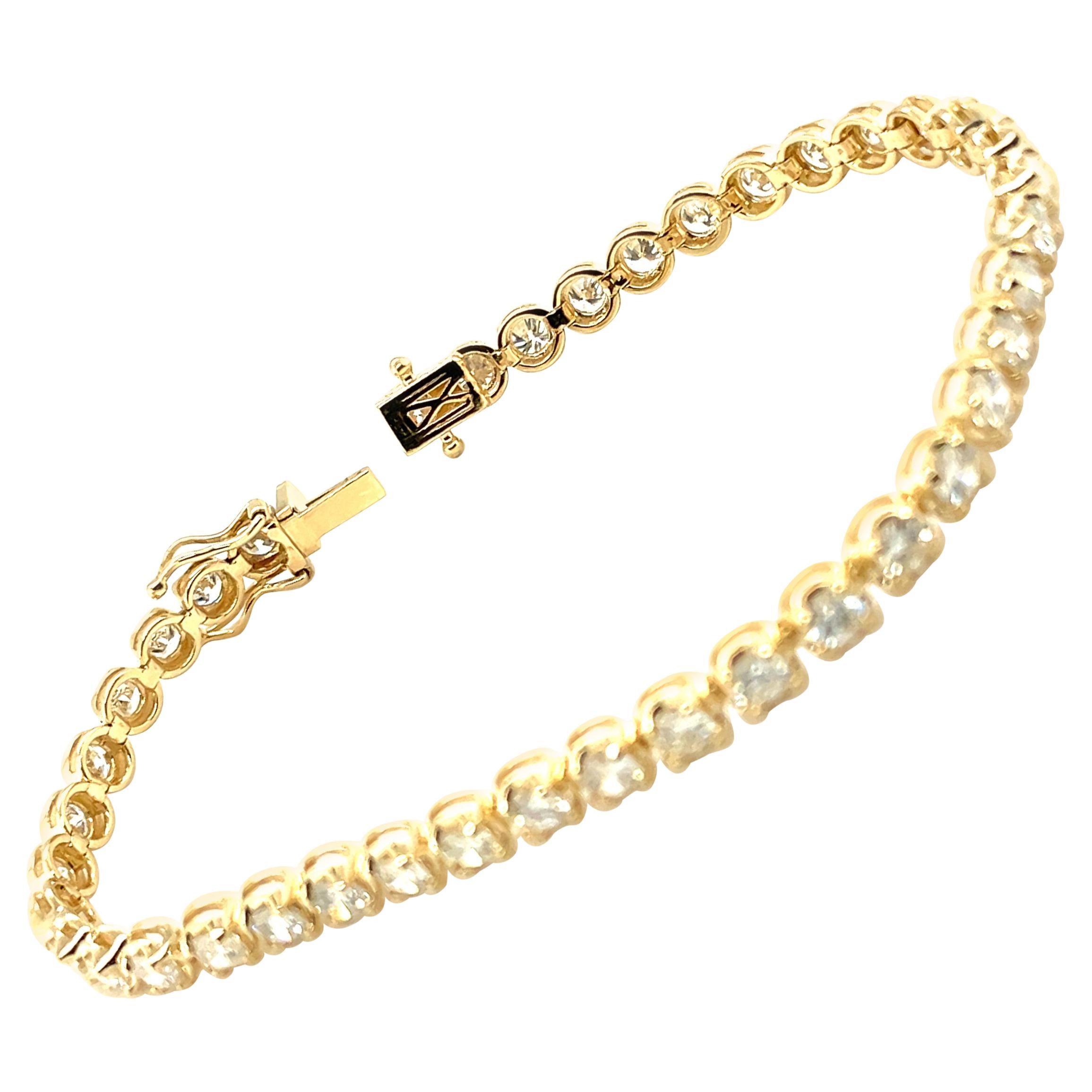 14K Yellow Gold Round Cut Diamond Tennis Bracelet For Sale