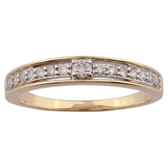 Anillo de eternidad de oro amarillo de 14K con diamantes redondos de 0,22 quilates