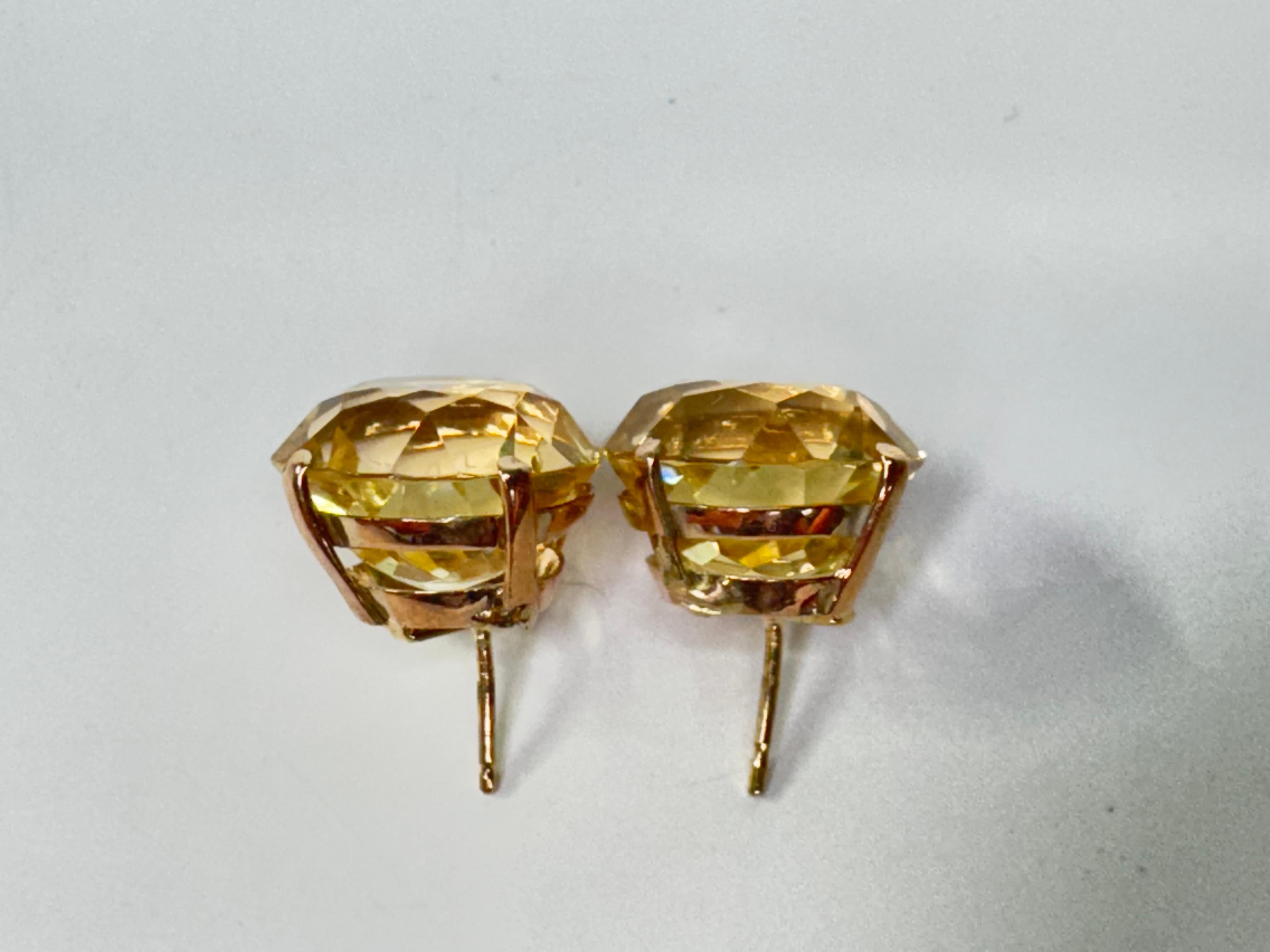 Women's or Men's 14K Yellow Gold Round Faceted Citrine Earrings For Sale