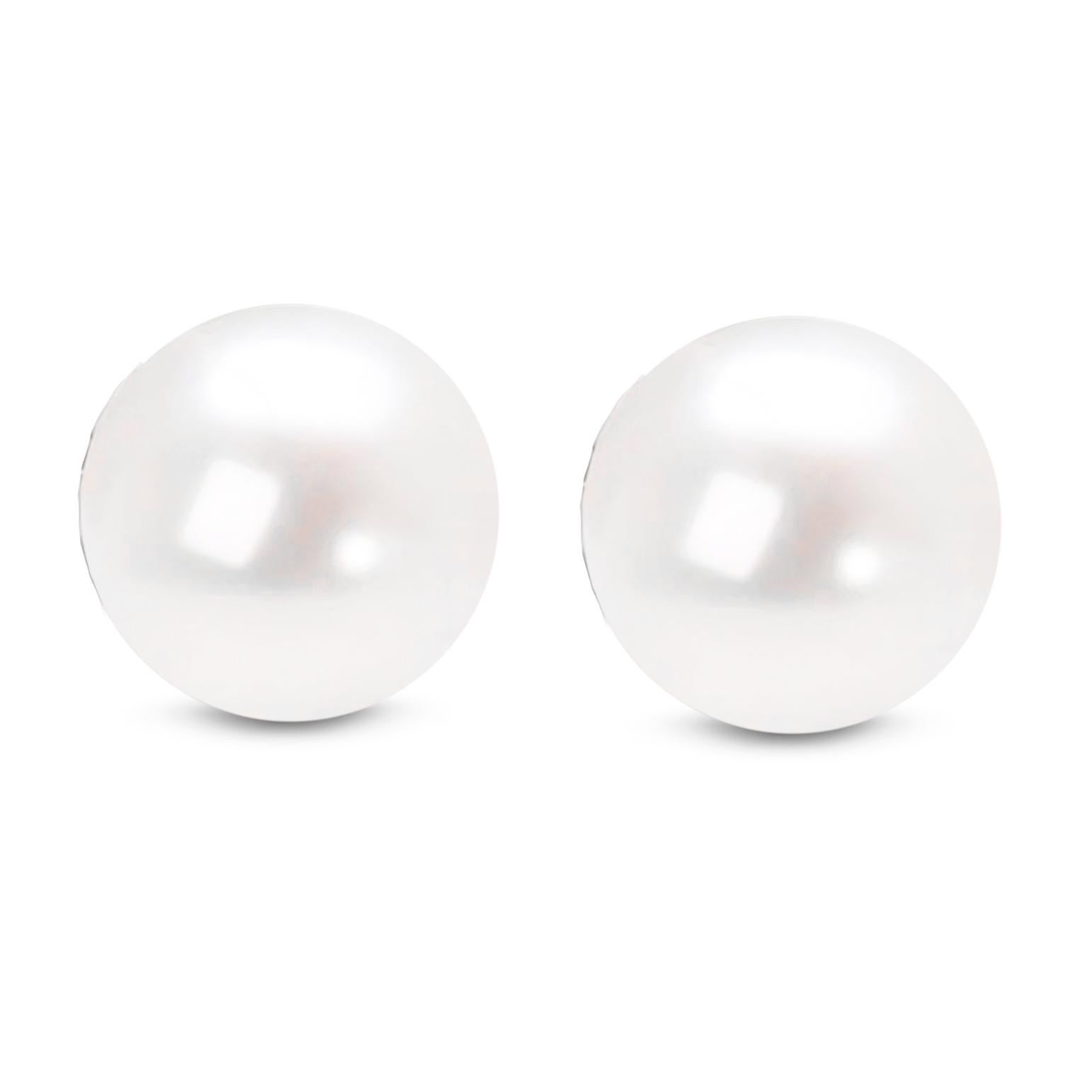 14K Yellow Gold Round Freshwater Akoya Cultured AAA+ Quality Pearl Stud Earrings In New Condition For Sale In New York, NY