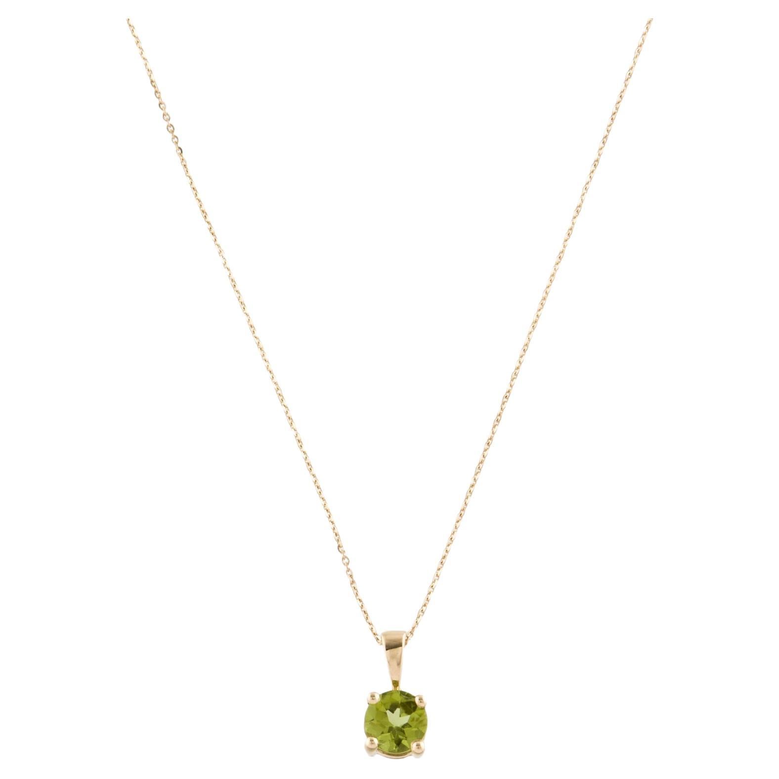 14K Yellow Gold Round Modified Brilliant Peridot Solitaire Pendant Necklace For Sale