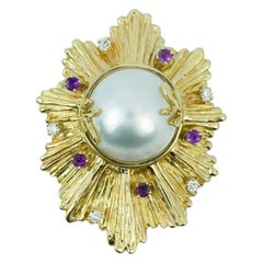 14k Yellow Gold Round Mother of Pearl with Diamond and Amethyst Fluted Big Pin