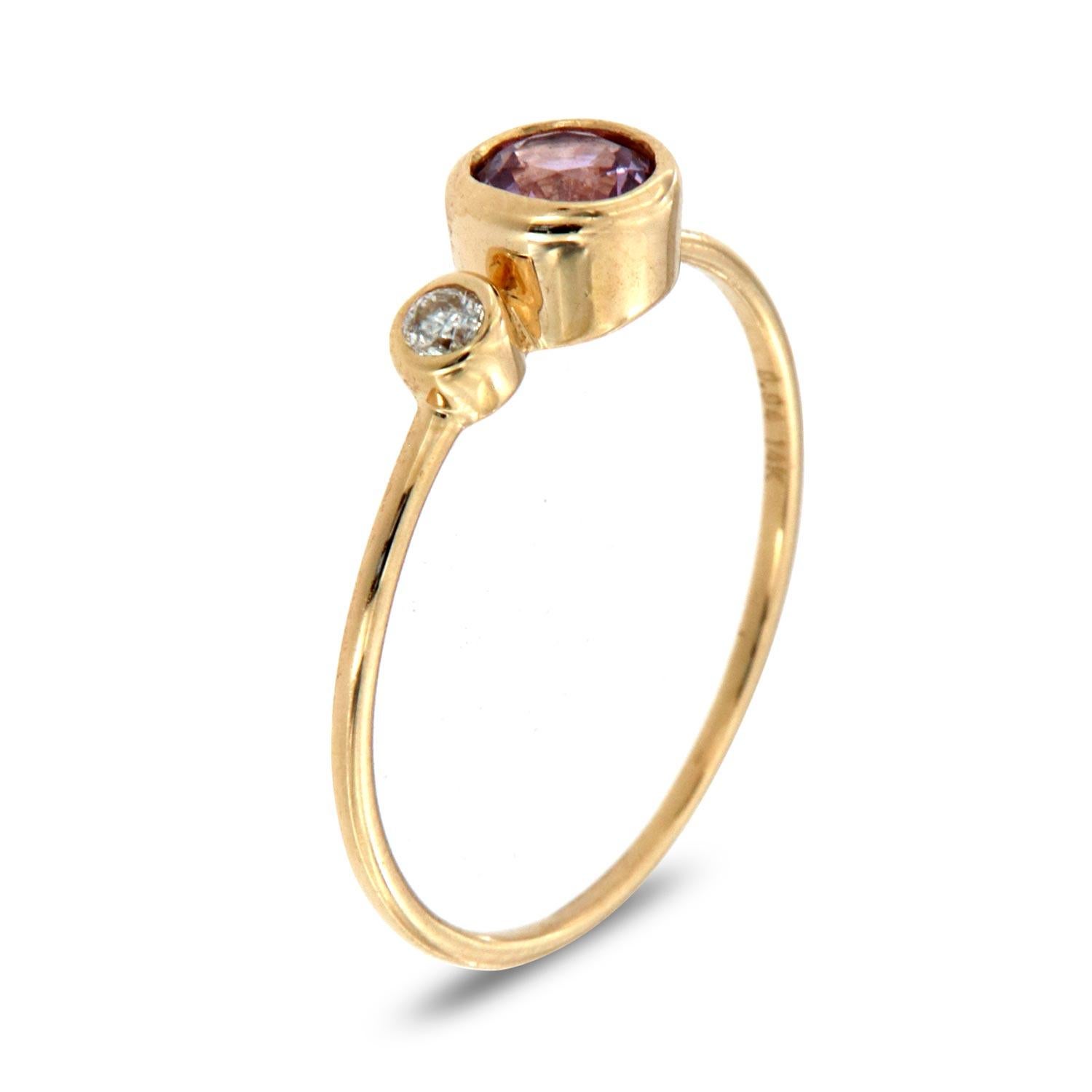 This petite fashion ring is impressive in its vintage appeal, featuring a bezeled natural purpulish pink round brilliant sapphire, accented with round brilliant diamond. Experience the difference in person!

Product details: 

Center Gemstone Type: