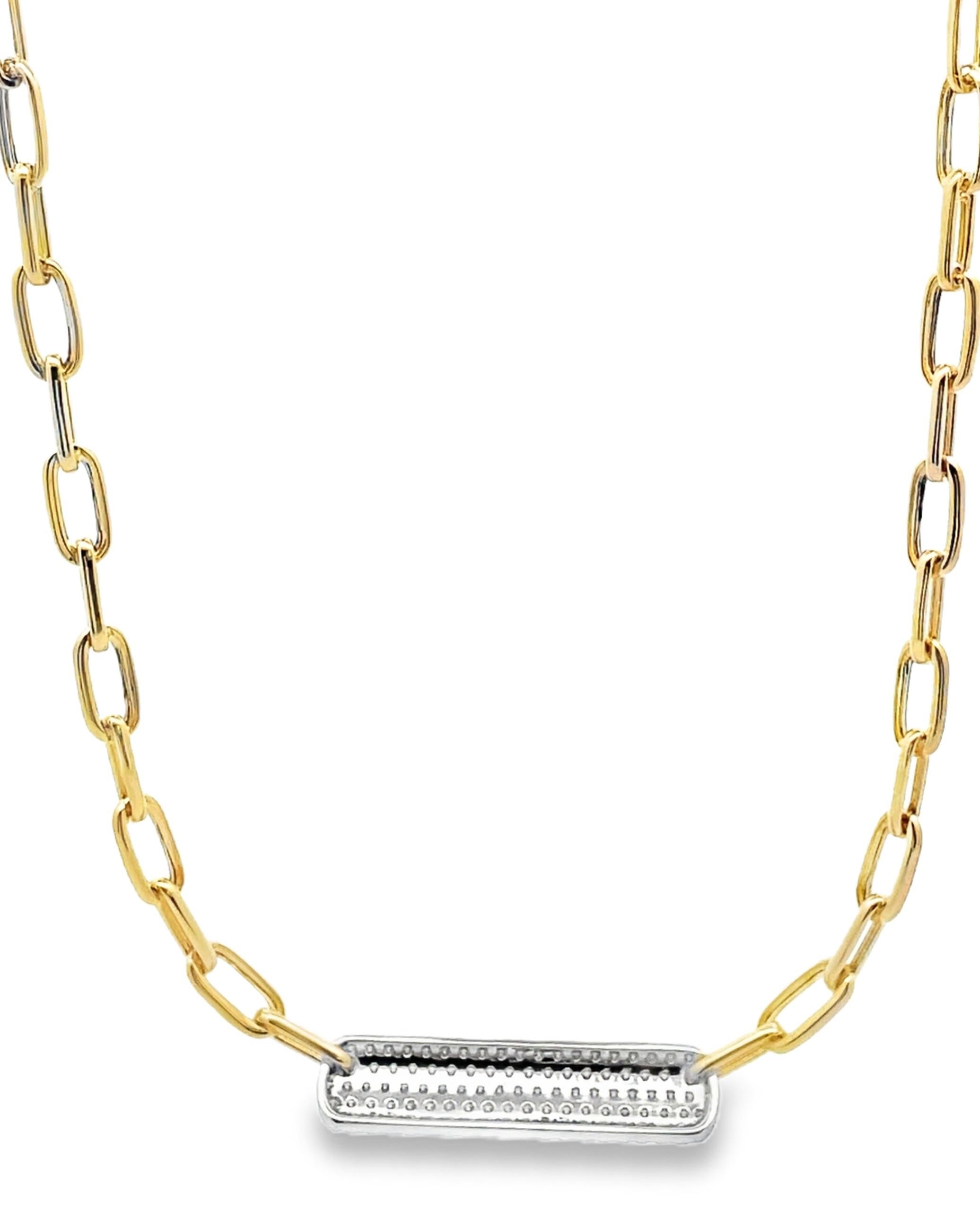 Taglio rotondo Collana con catena a graffetta arrotondata e barretta di diamanti in oro giallo 14K in vendita