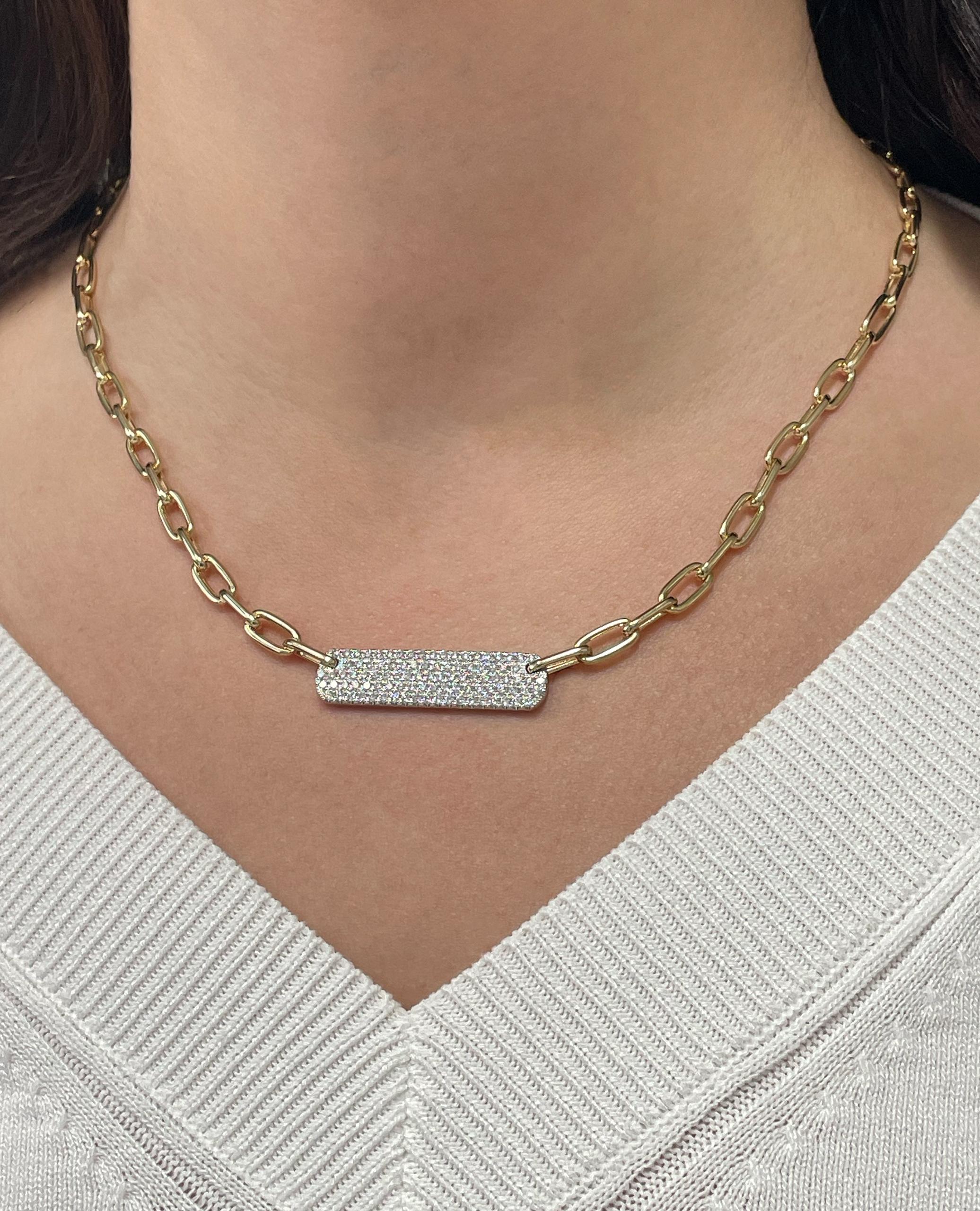 Collana con catena a graffetta arrotondata e barretta di diamanti in oro giallo 14K in vendita 2