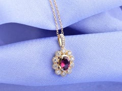 Ciondolo a forma di fiore di rodolite reale in oro giallo 14K