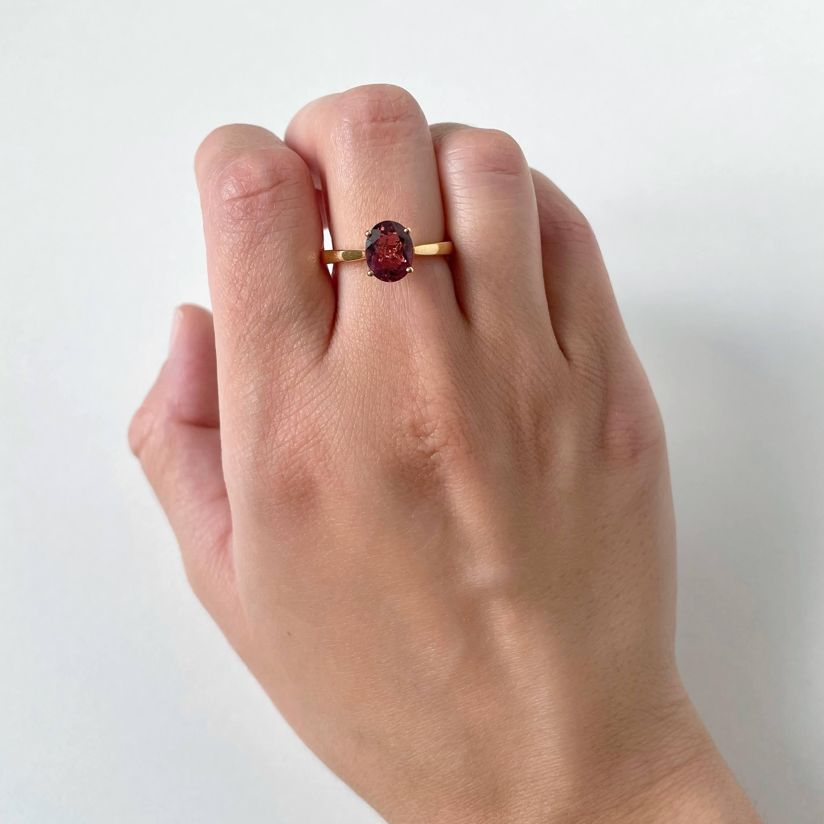 Oval Cut 14K Yellow Gold Rubellite Ring For Sale