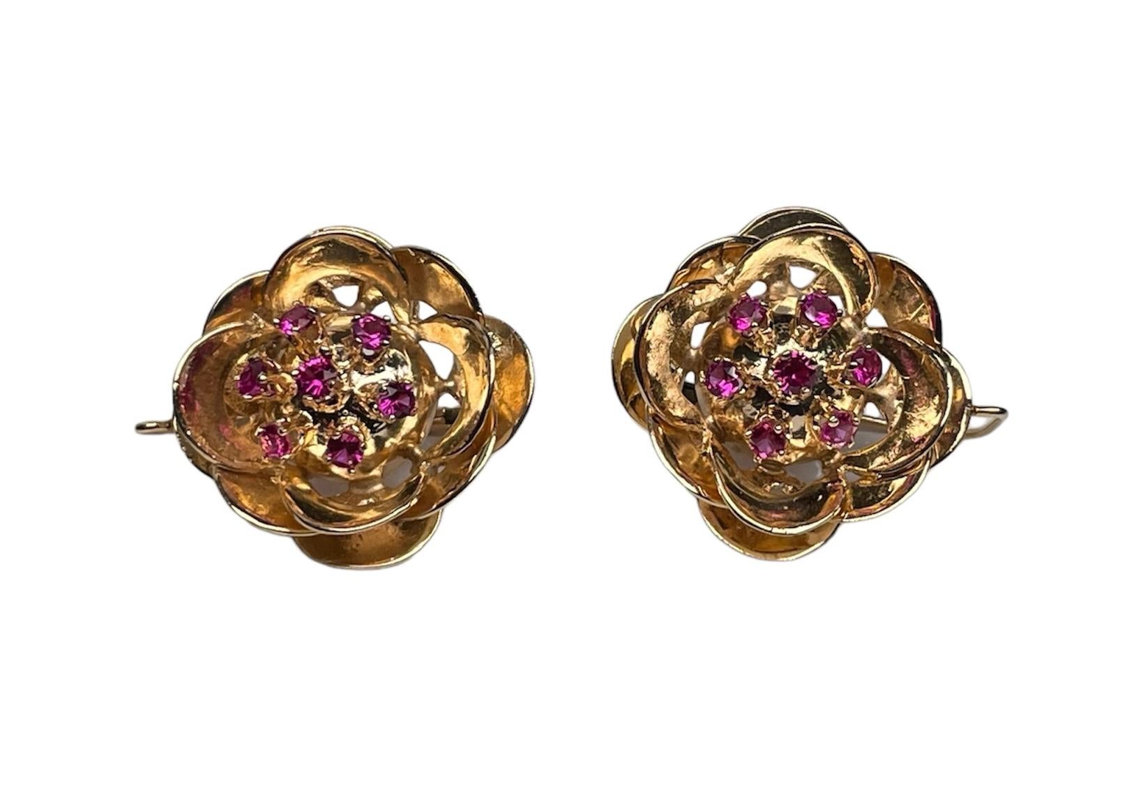 14k Yellow Gold Rubies Pair of Earrings For Sale 1