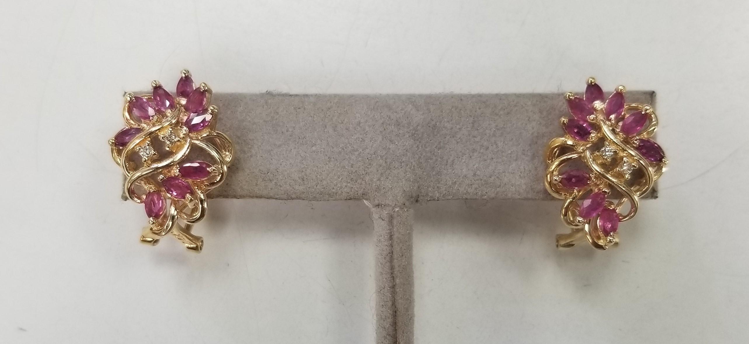 14k Yellow Gold Ruby and Diamond Cluster Earrings In Excellent Condition For Sale In Los Angeles, CA