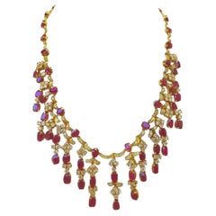 Collana con frangia di rubini e diamanti in oro giallo 14K