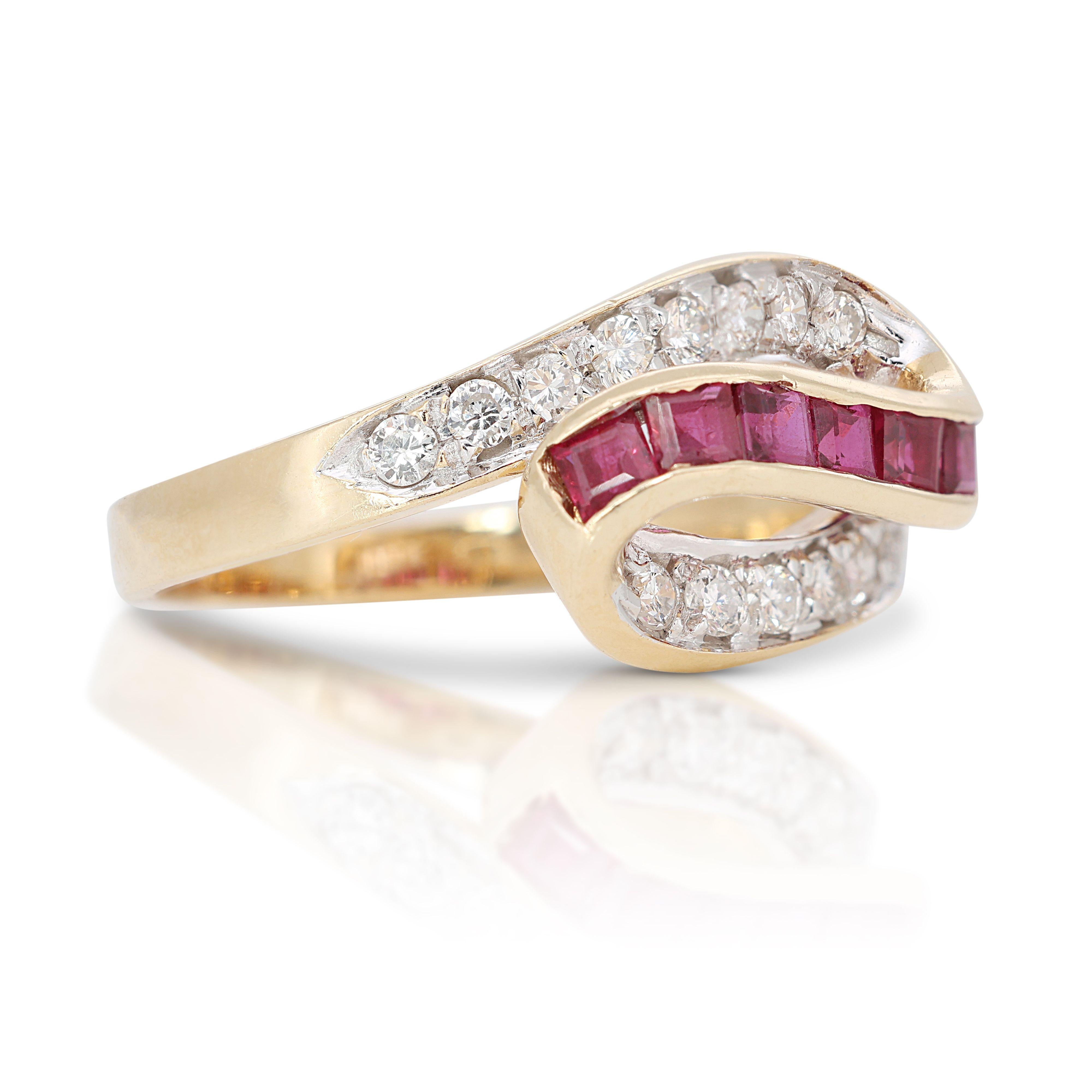 14K Yellow Gold Ruby and Diamond Ring In Excellent Condition In רמת גן, IL