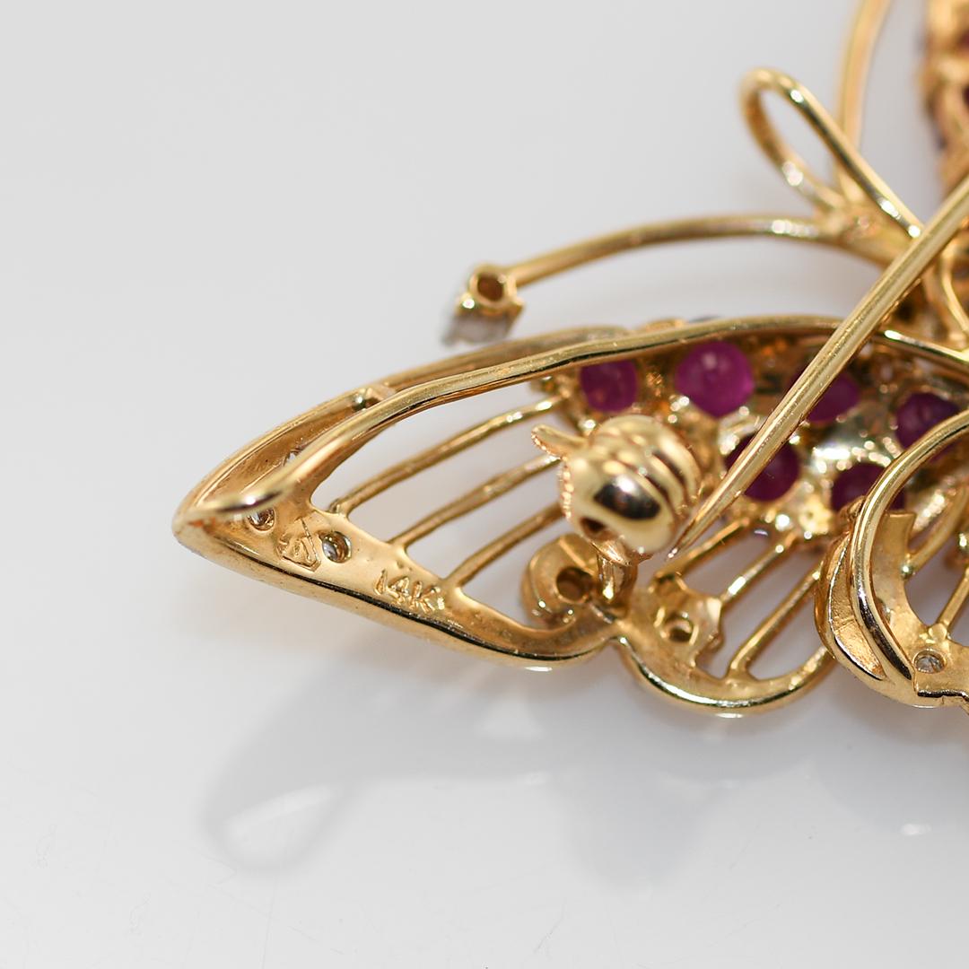 Broche papillon en or jaune 14K avec rubis et diamants, 5g en vente 1
