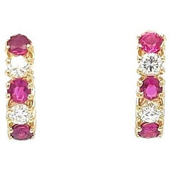 14K Gelbgold Rubin & Diamant Huggie Creolen Ohrringe