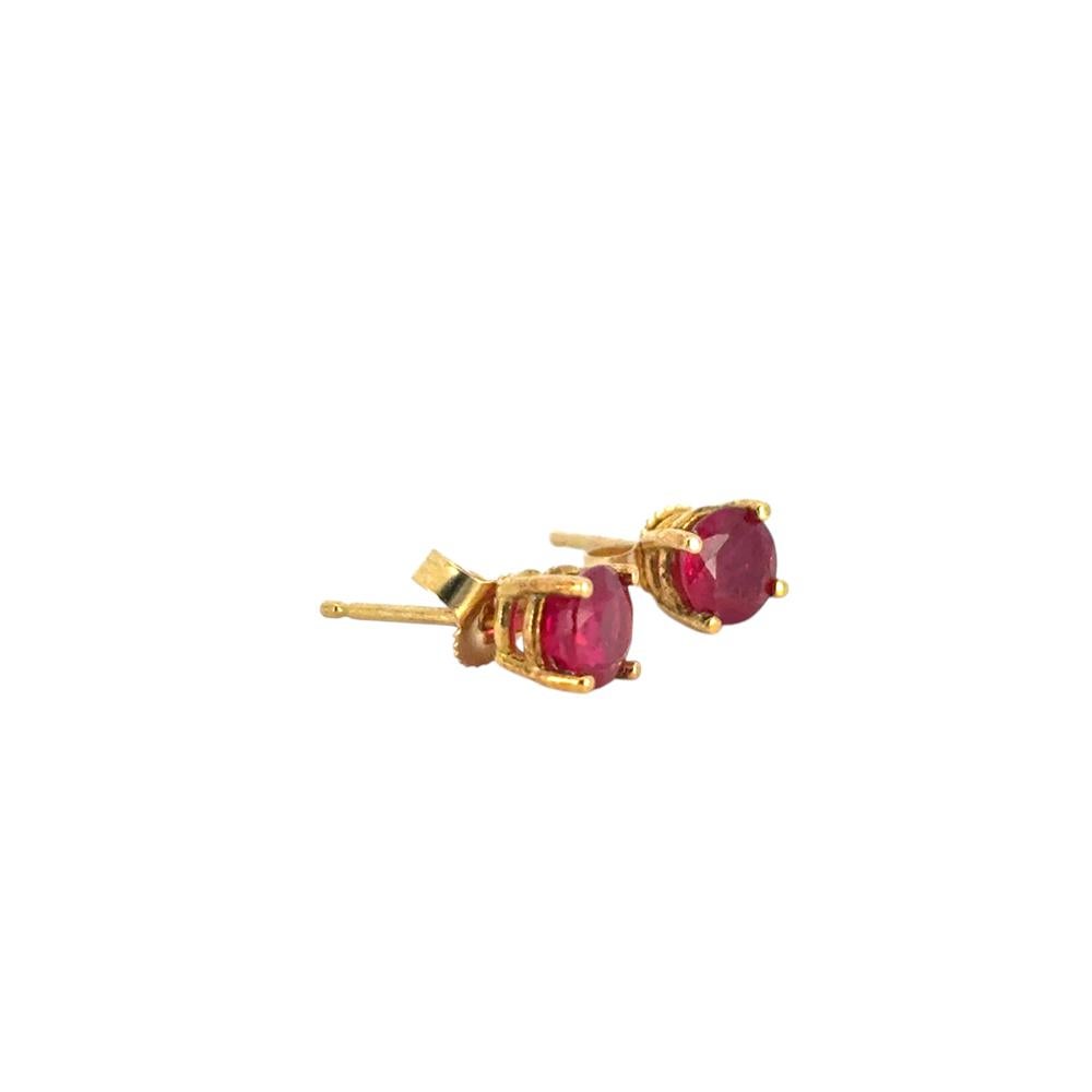 Moderne Clous d'oreilles en or jaune 14 carats et rubis en vente