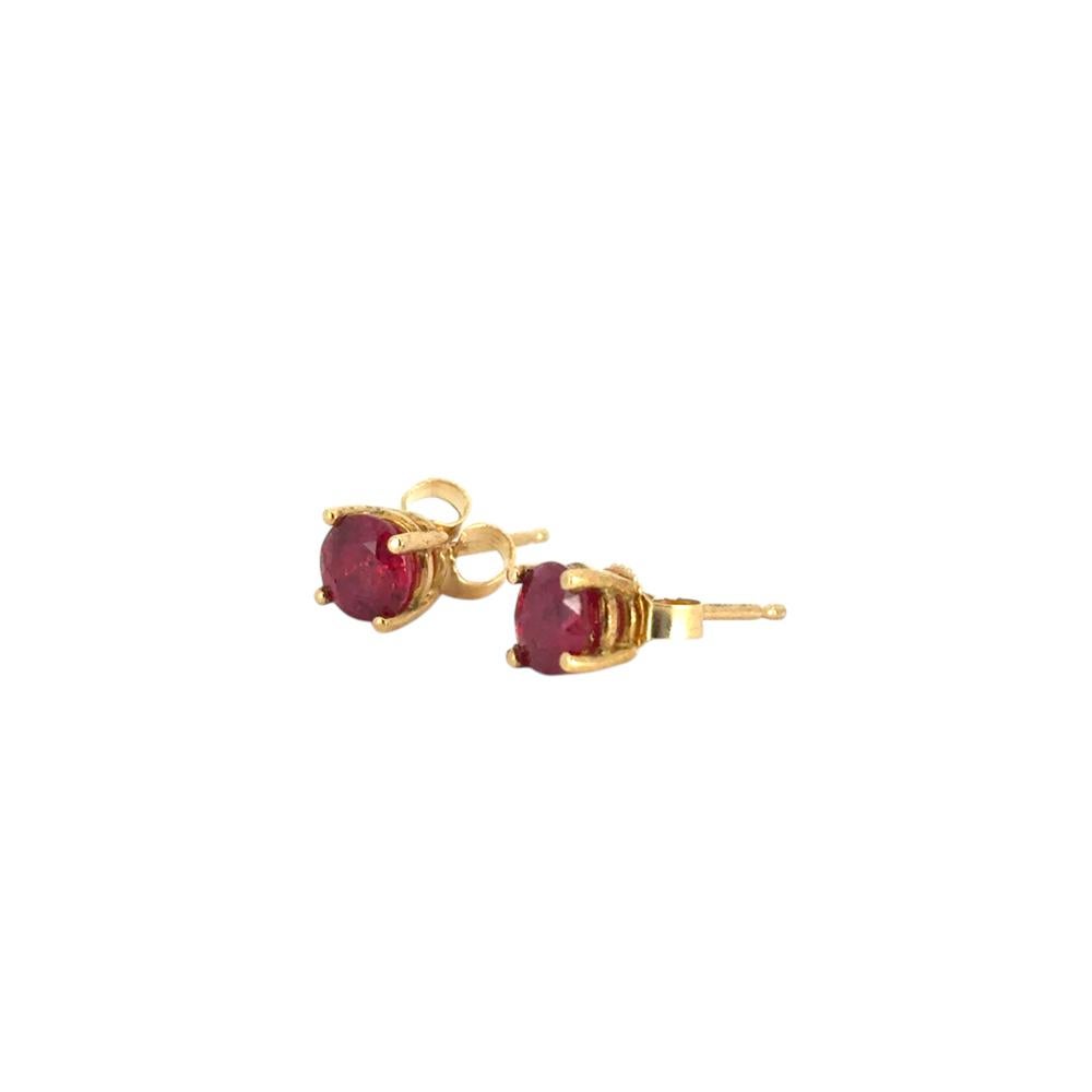 Clous d'oreilles en or jaune 14 carats et rubis en vente 1