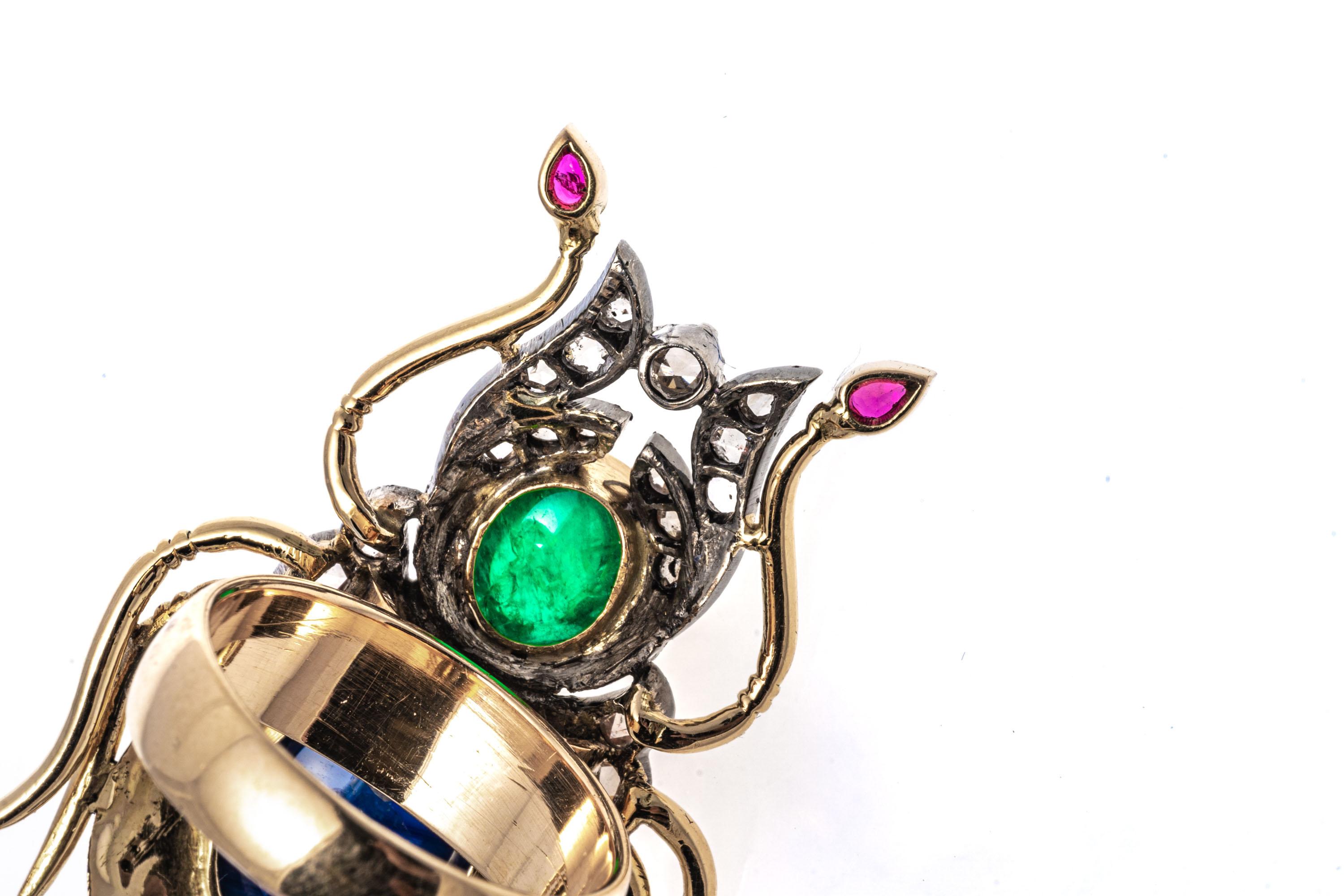 Anillo Escarabajo de Oro Amarillo de 14k con Rubí, Esmeralda, Zafiro y Diamante Macle en venta 3