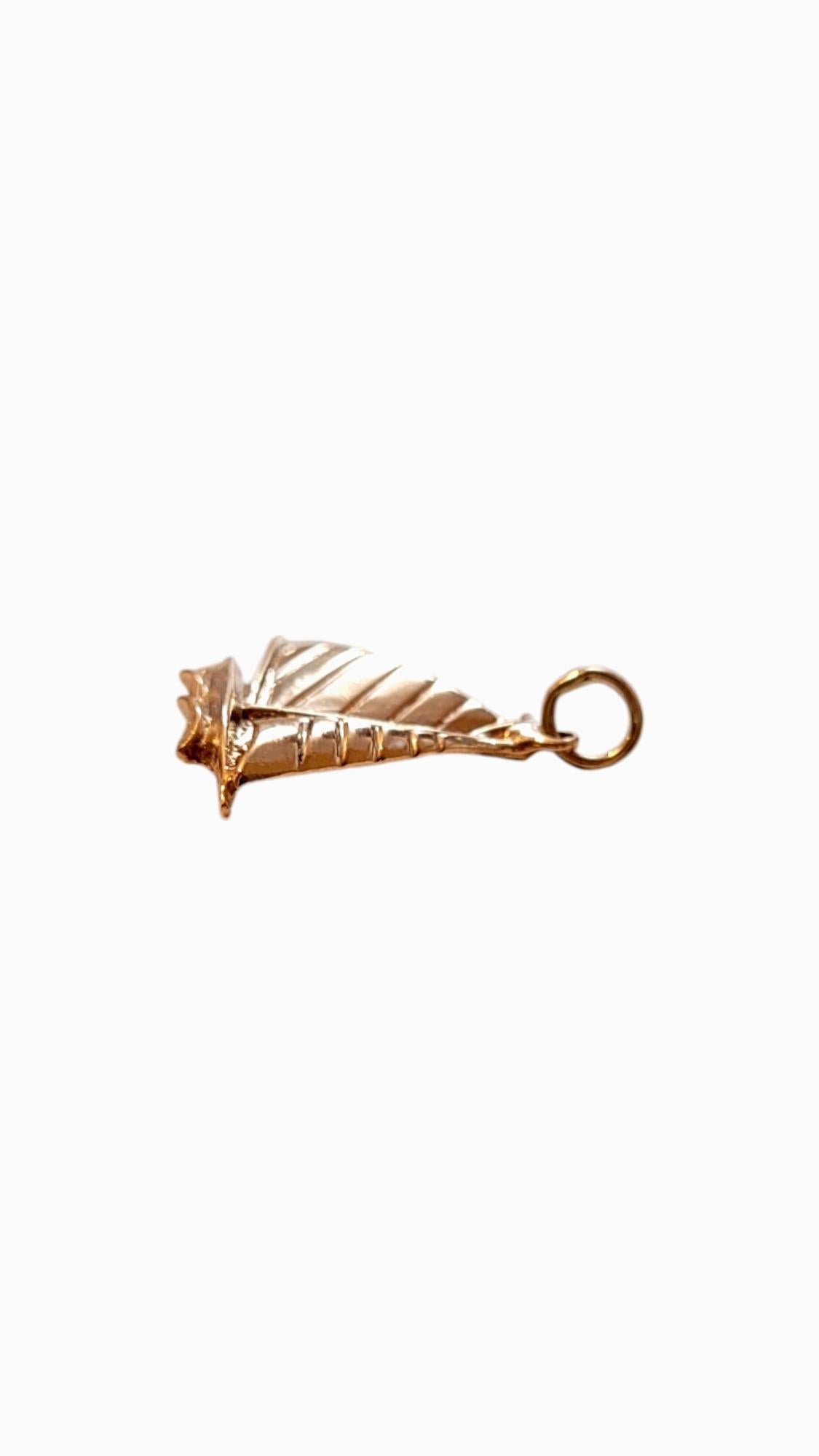 14K Yellow Gold Sailboat Charm Pendant #20380 In Good Condition For Sale In Washington Depot, CT