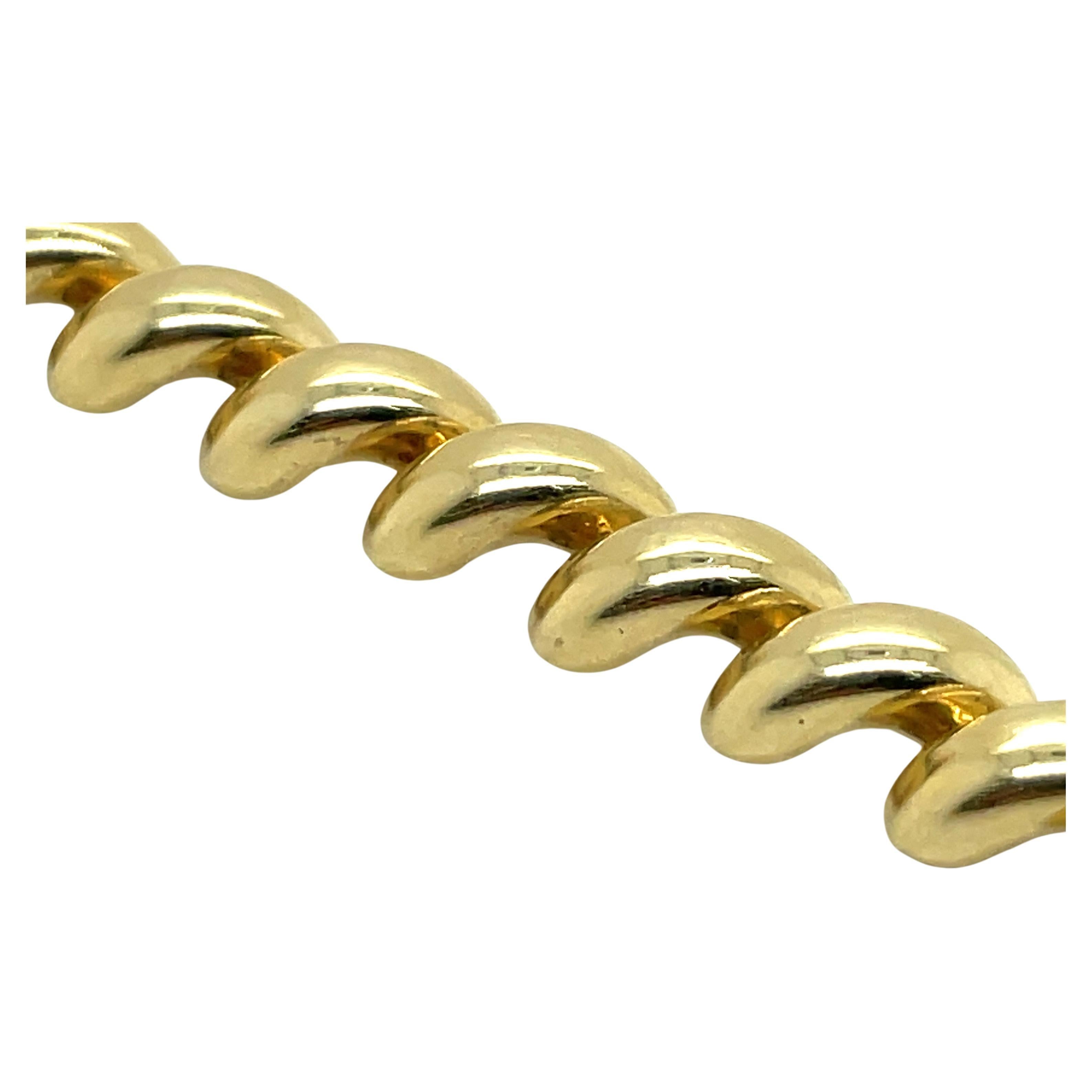 14 Karat Yellow Gold bracelet featuring San Marco links weighing 15.34 Grams, made in Italy.
More San Marco bracelets & necklaces available.
DM for prices & pricing. 