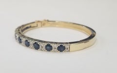 Pulsera "Bangle" de Zafiro y Diamantes de Oro Amarillo de 14k Peso 4,00cts.