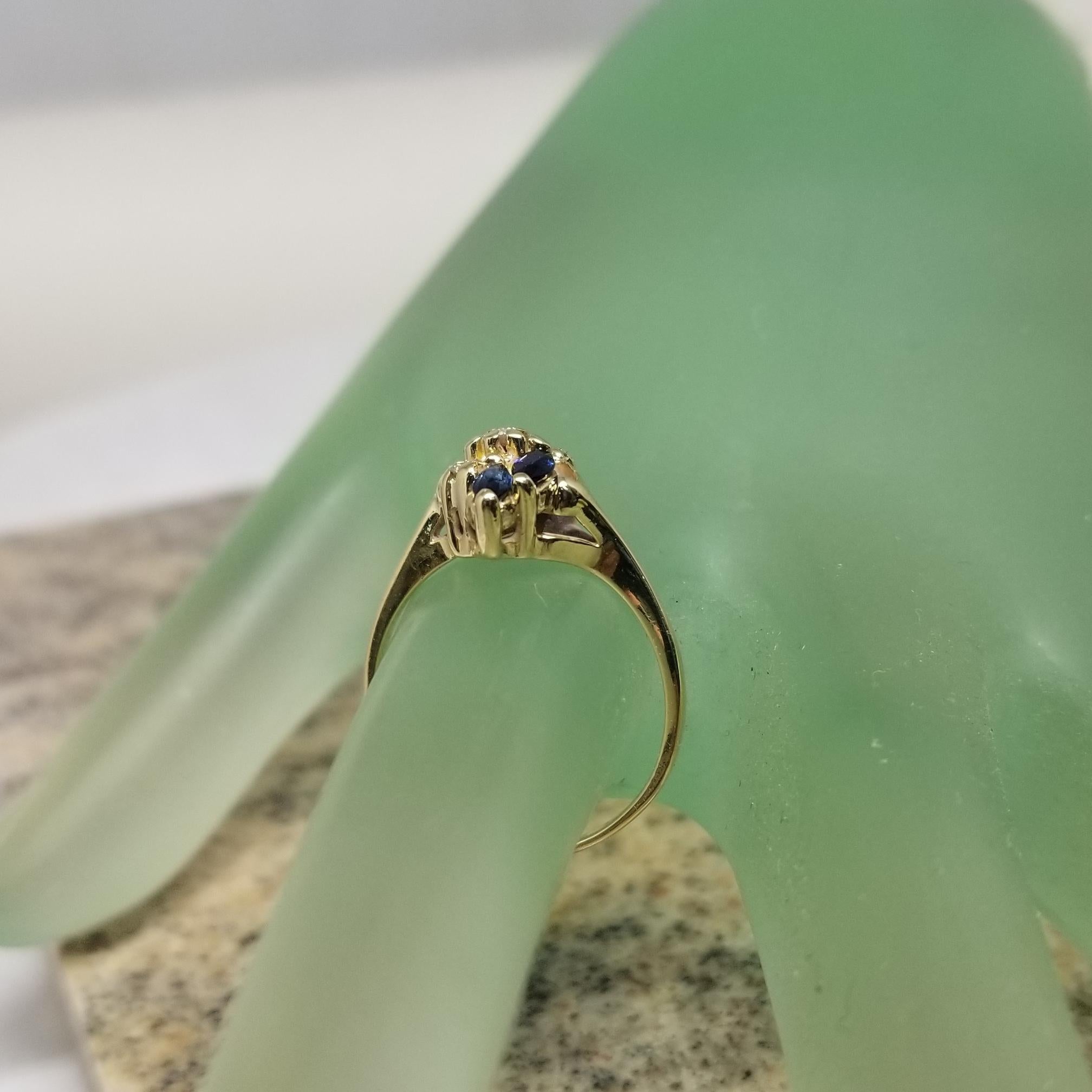 Women's or Men's 14k Yellow Gold Sapphire and Diamond Cluster Ring For Sale