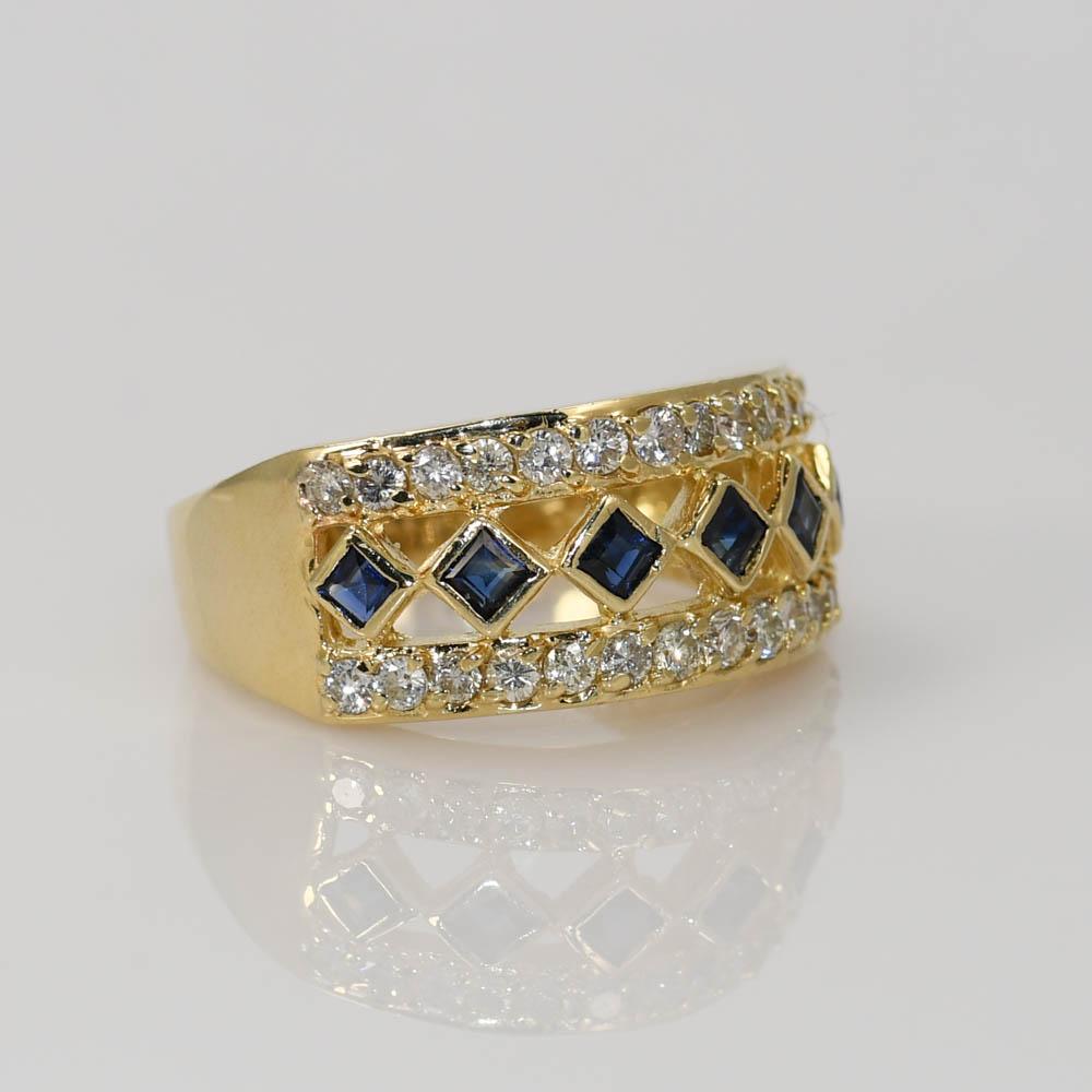 14K Yellow Gold Sapphire and Diamond Ring 0.75ct In Excellent Condition For Sale In Laguna Beach, CA
