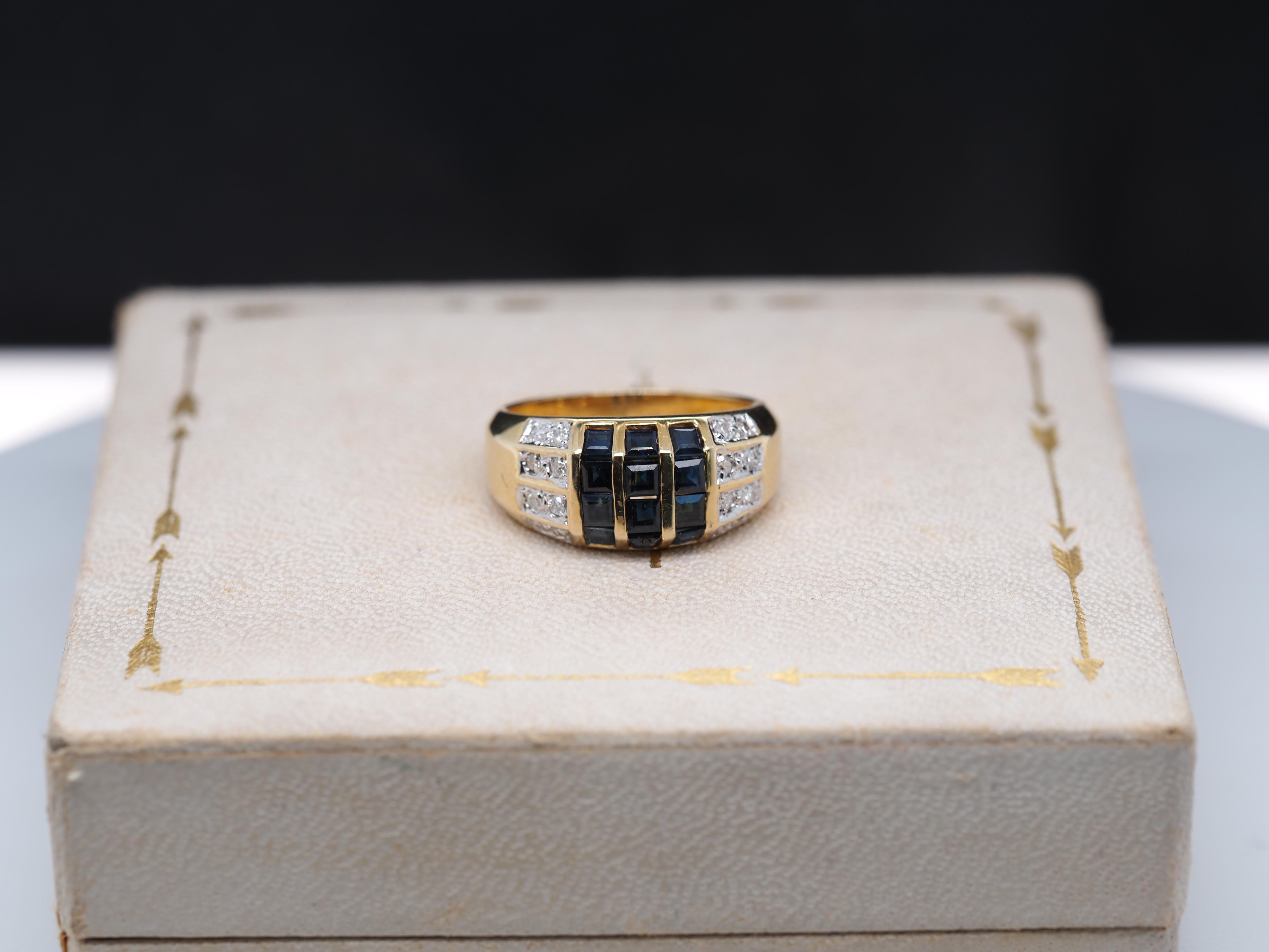 Contemporary 14k Yellow Gold Sapphire and Diamond Ring For Sale
