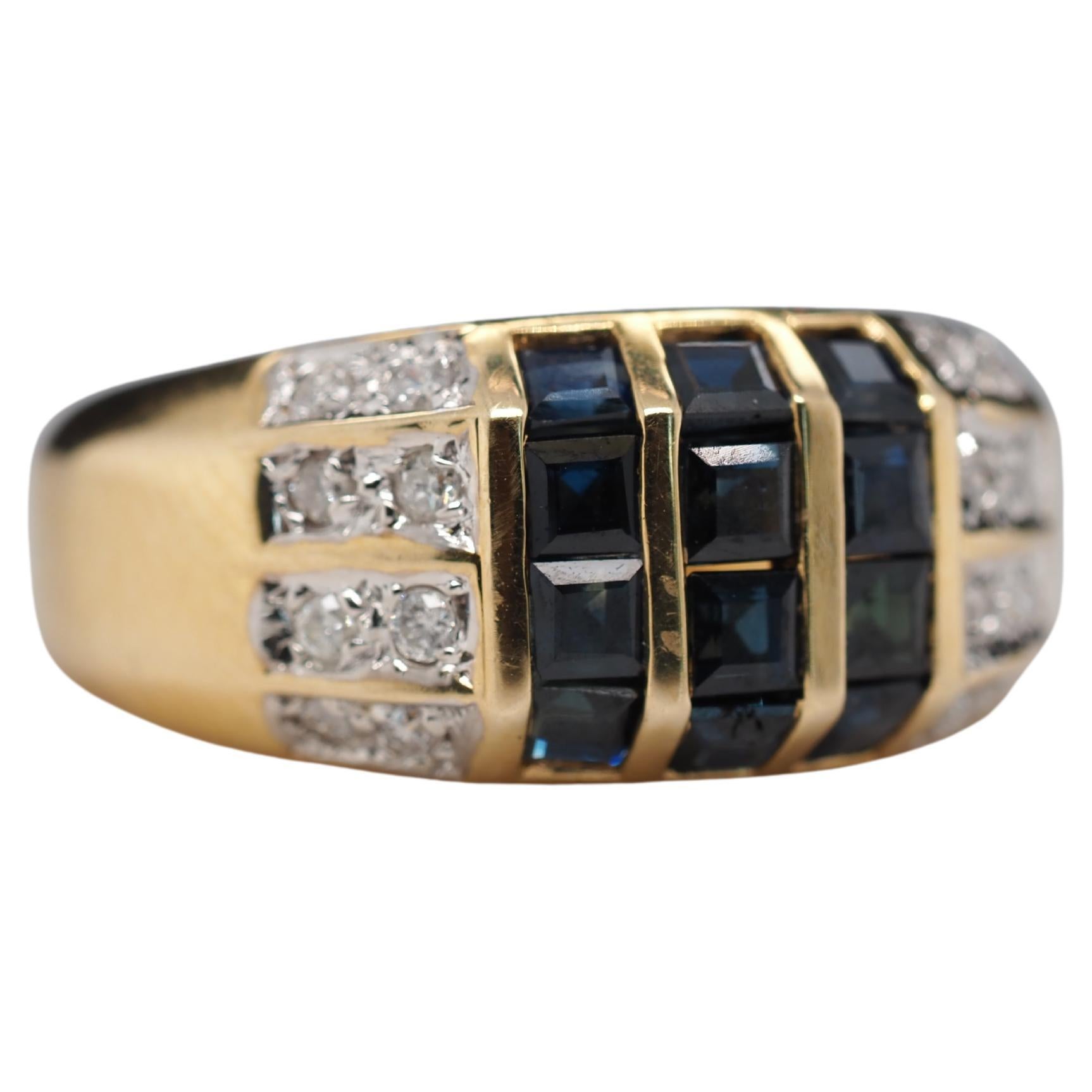 Ring aus 14 Karat Gelbgold mit Saphir und Diamant im Angebot