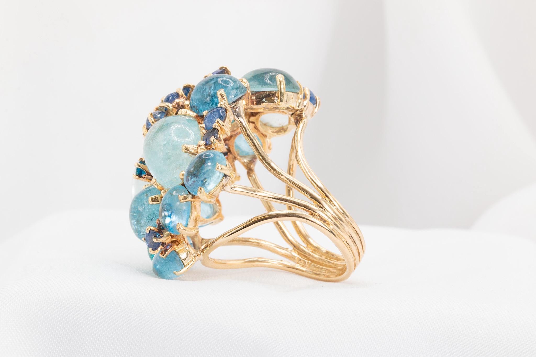 Art nouveau Bague cocktail en or jaune 14 carats, saphir et aigue-marine en vente