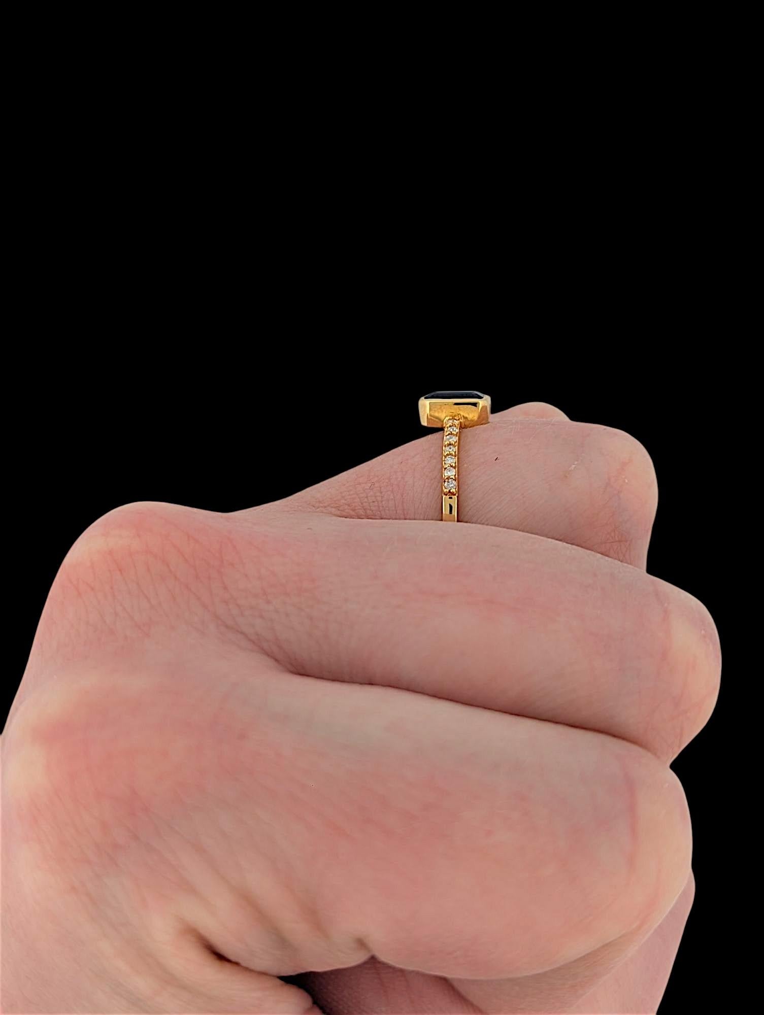 14K Yellow Gold Sapphire & Diamond Ring  1.10 CT Emerald Cut Natural Sapphire For Sale 2