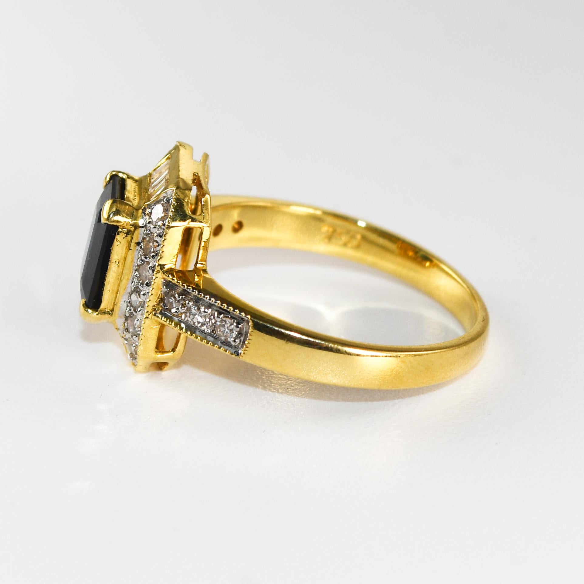 Women's or Men's 14K Yellow Gold Sapphire & Diamond Ring 4.6g For Sale