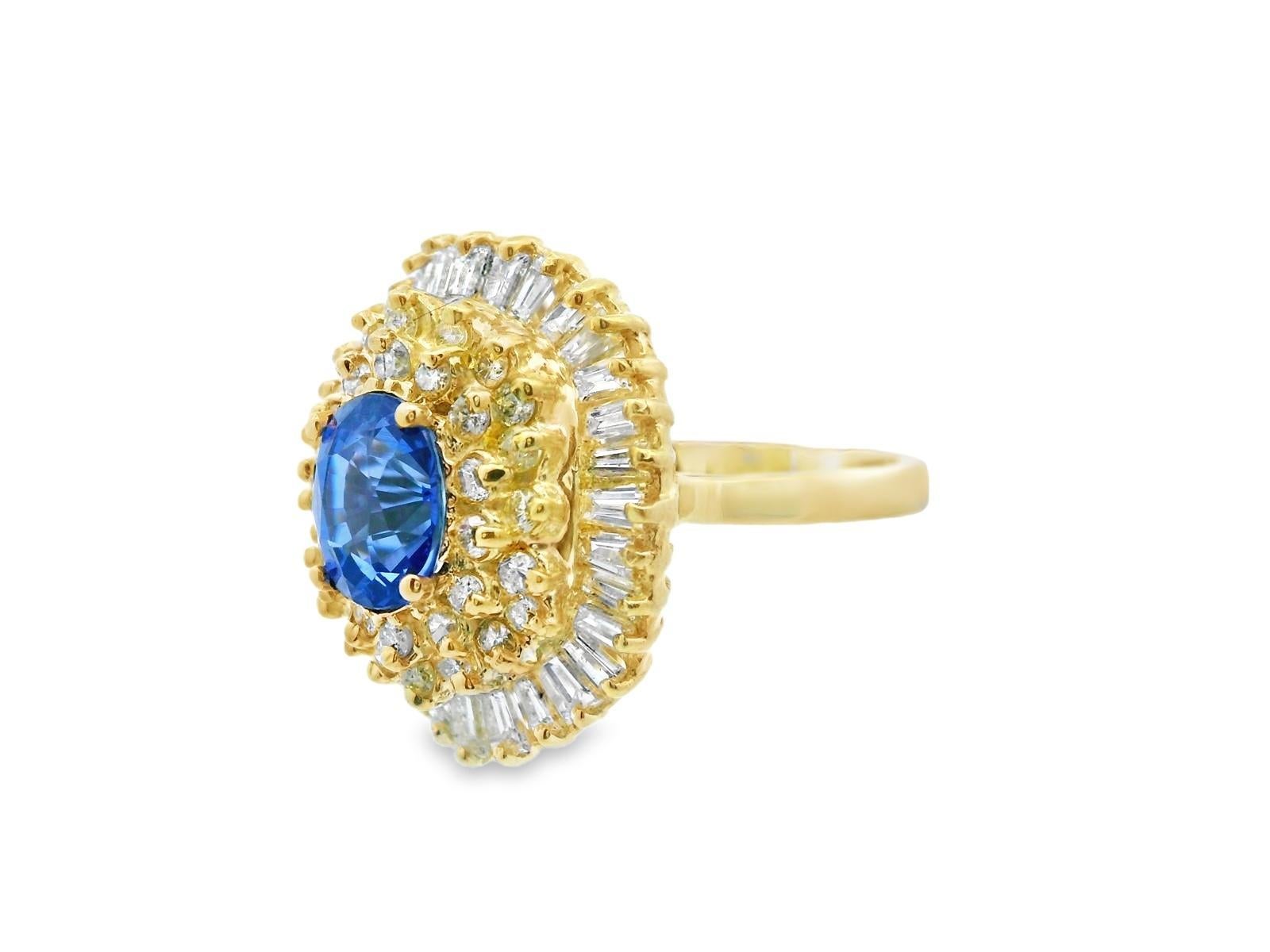 14k Yellow Gold Sapphire & Diamond Ring In Good Condition For Sale In Lexington, KY