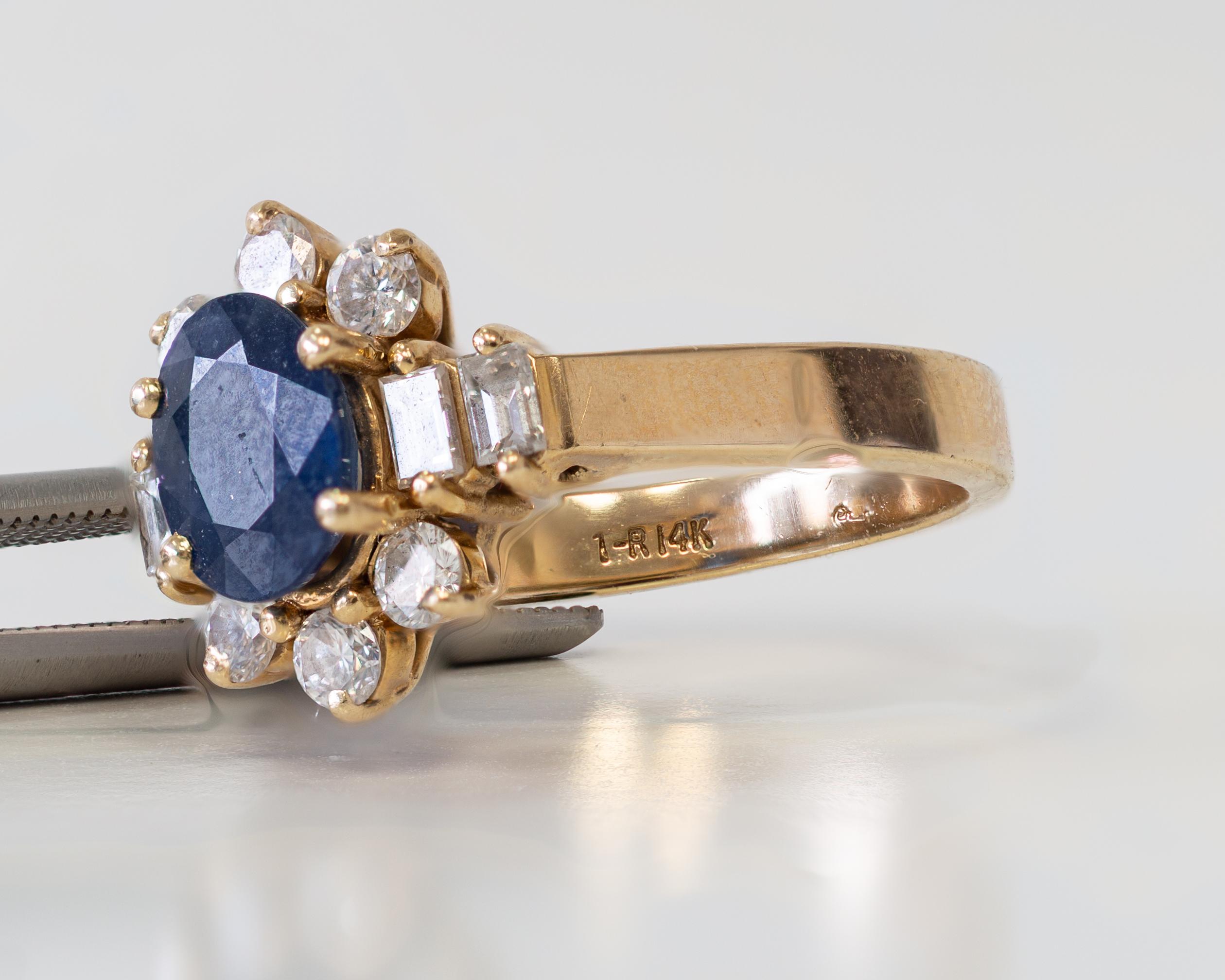 Women's 14 Karat Yellow Gold Sapphire and Diamonds Ring For Sale