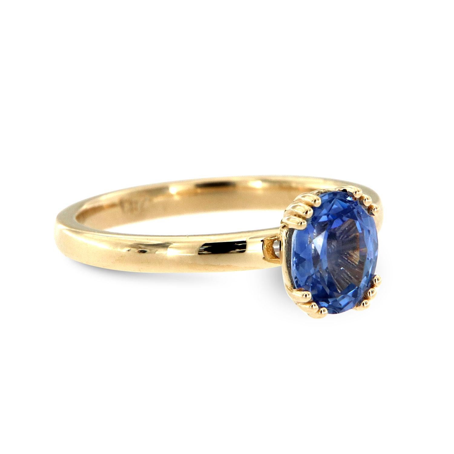 Oval Cut 14 Karat Yellow Gold Sari Oval Blue Natural Sapphire Ring Center, 1.48 Carat For Sale