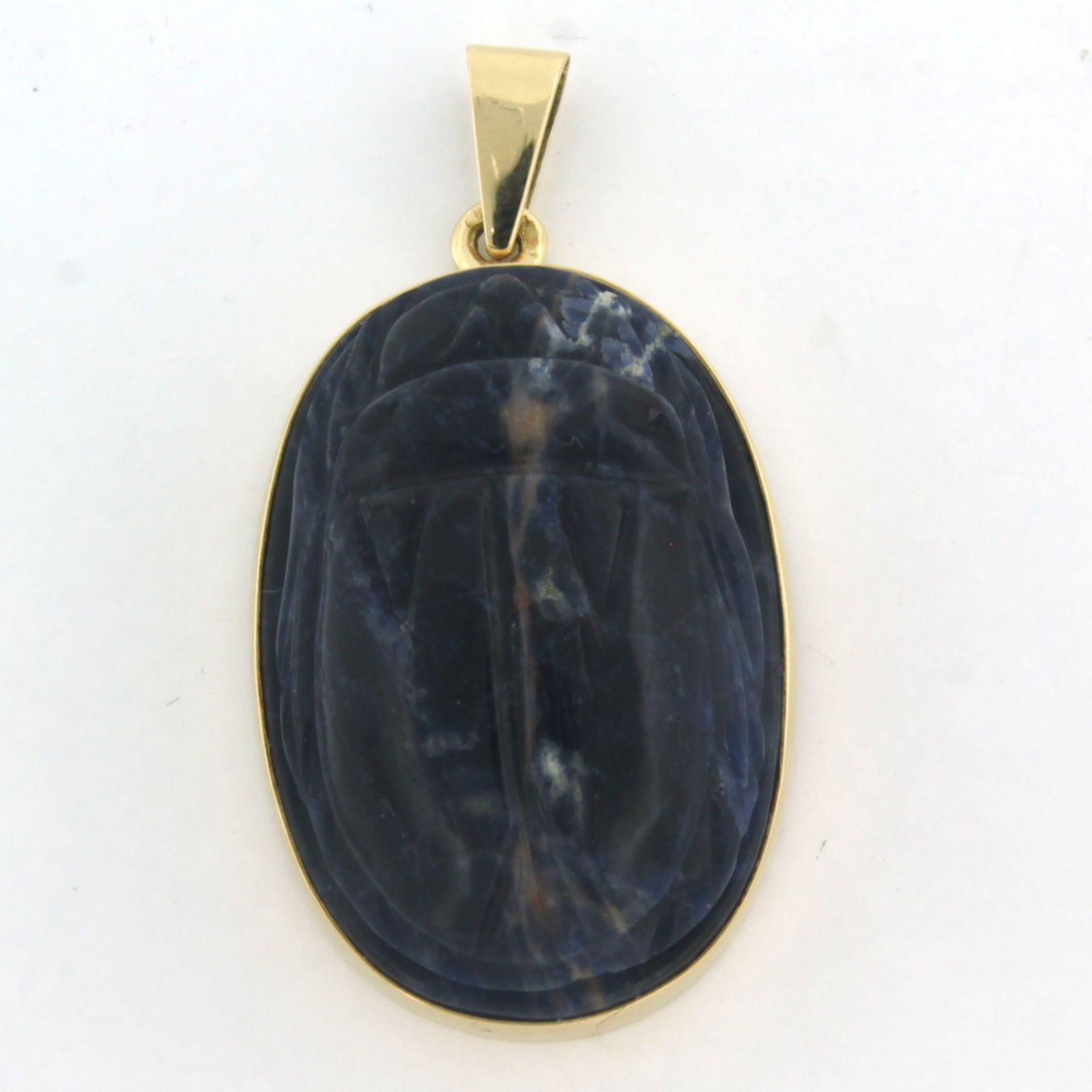 Cabochon 14k yellow gold scarab pendant set with labradorite - 10.2 grams For Sale