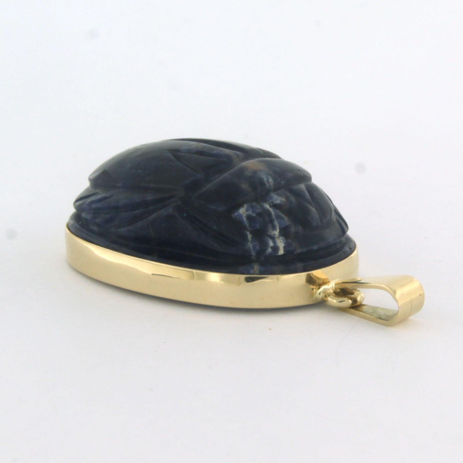Taille cabochon Pendentif scarabée en or jaune 14 carats serti de labradorite - 10,2 grammes en vente