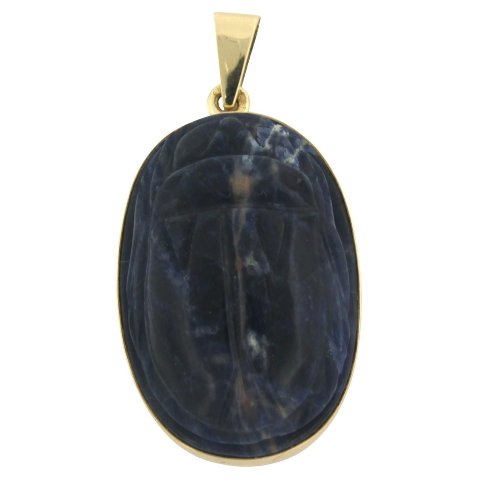 14k yellow gold scarab pendant set with labradorite - 10.2 grams