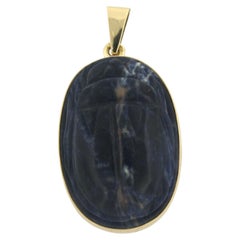 14k yellow gold scarab pendant set with labradorite - 10.2 grams