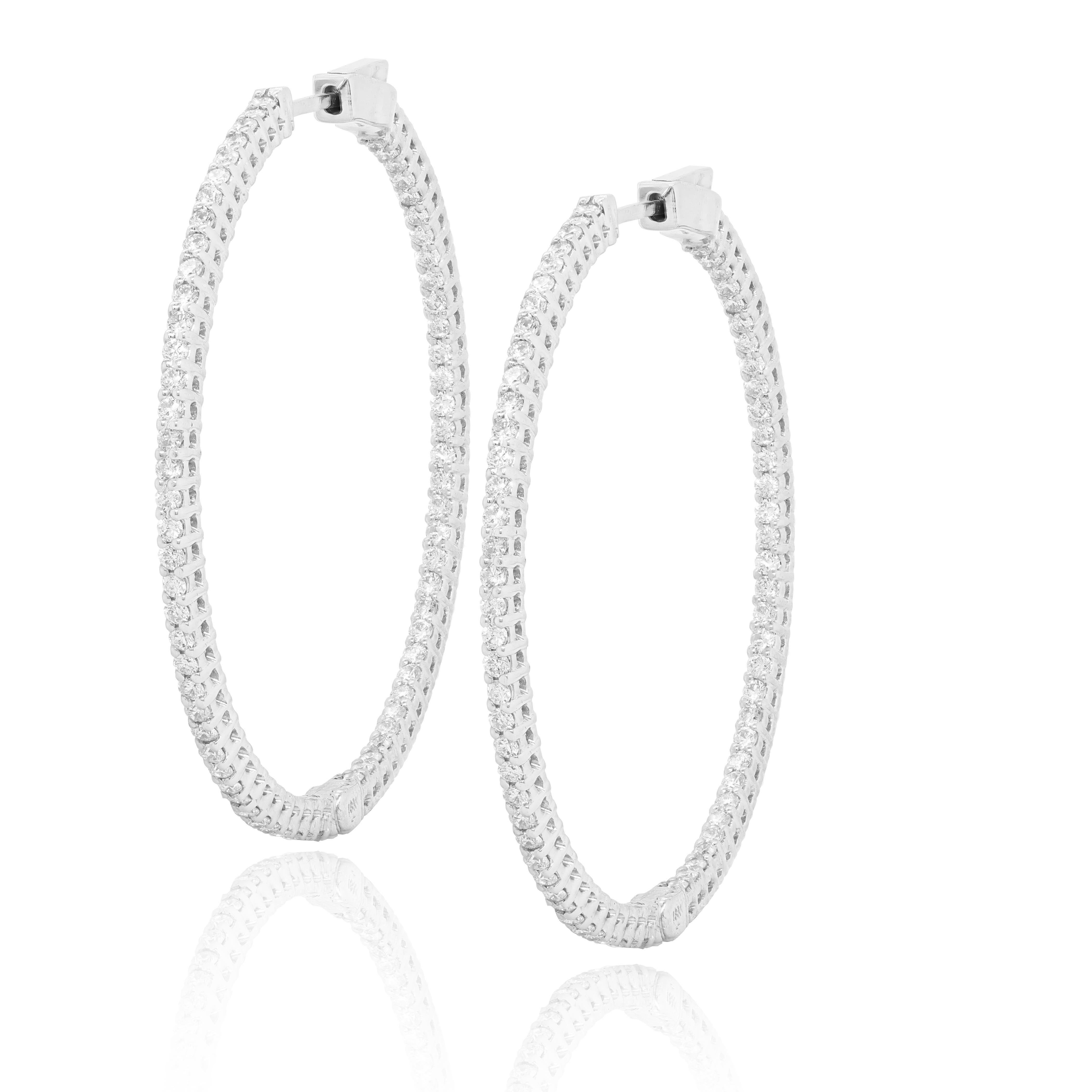Round Cut 14K Yellow Gold Shape Diamond Earrings For Sale