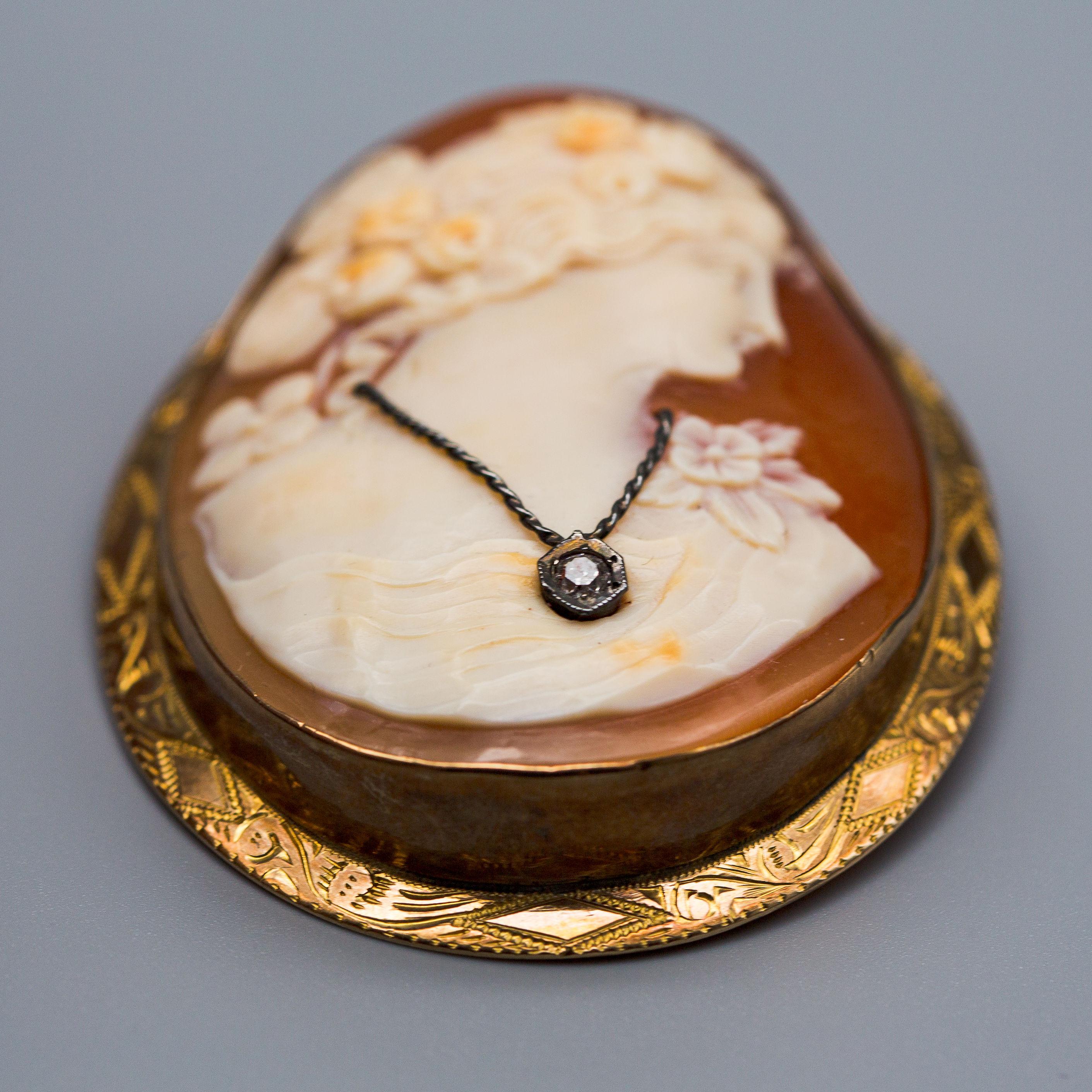 Women's or Men's 14k Yellow Gold Shell Cameo Brooch With Natural Diamond For Sale