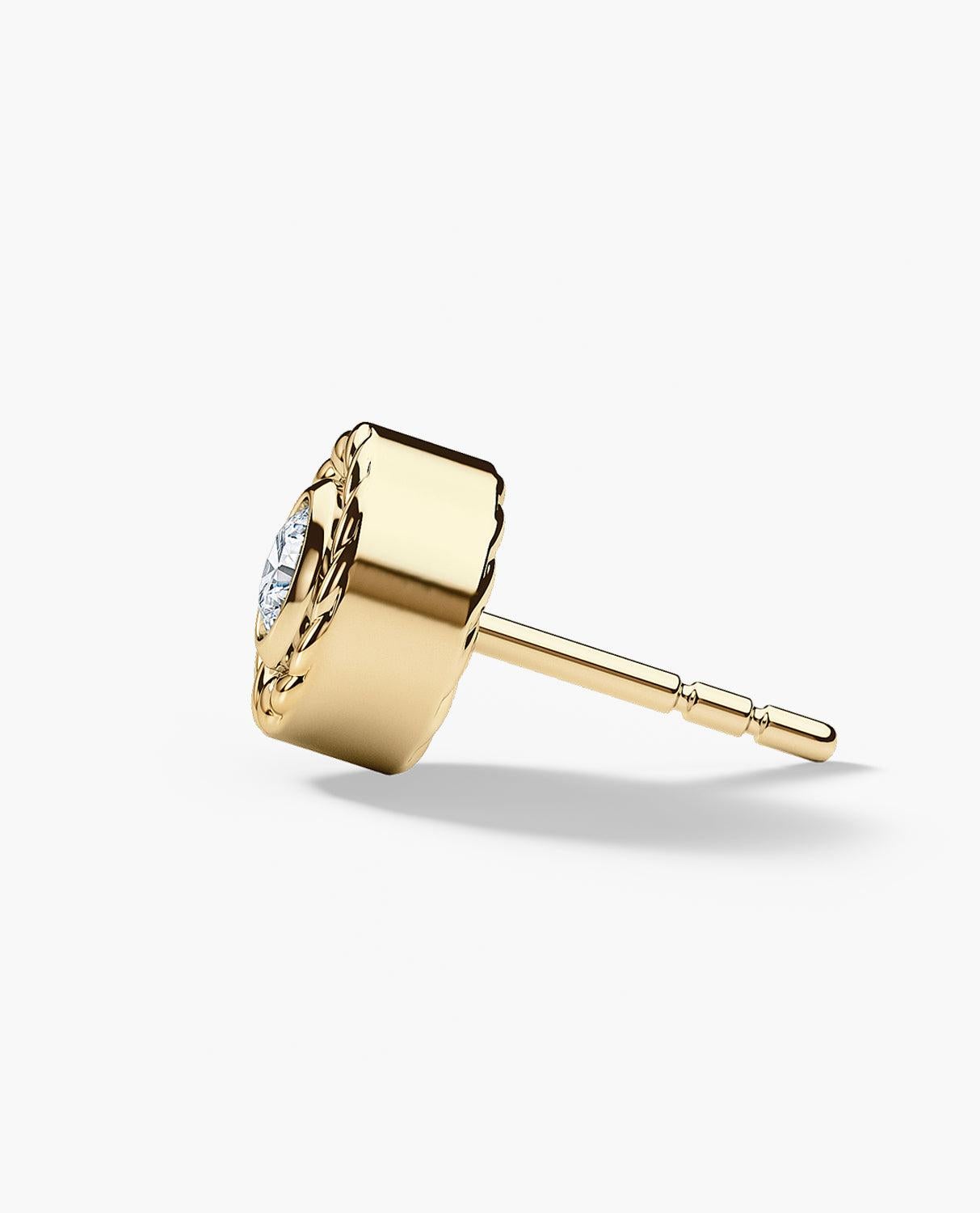 Contemporary 14k Yellow Gold Single Round Stud Earring with 0.20ct Diamond For Sale