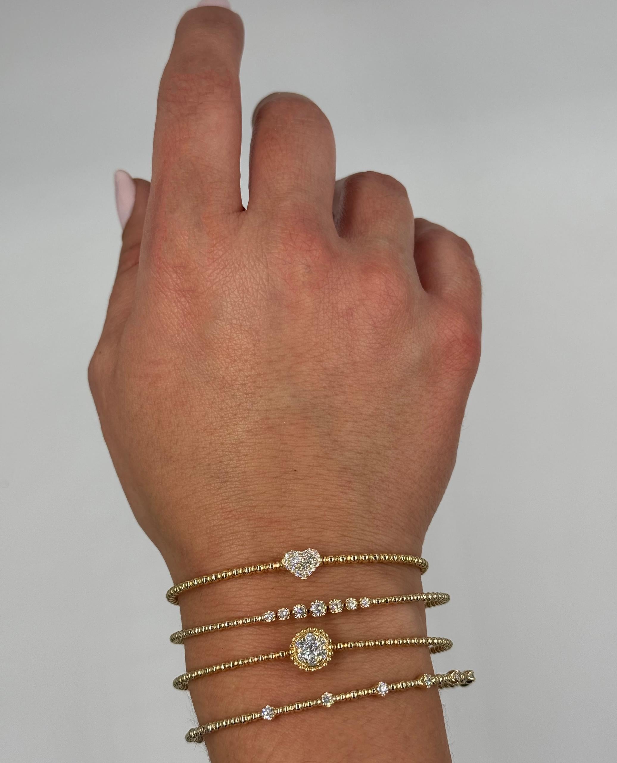 Pulsera brazalete de una estación de oro amarillo de 14 quilates con diamantes redondos en Nuevo estado para la venta en Old Tappan, NJ