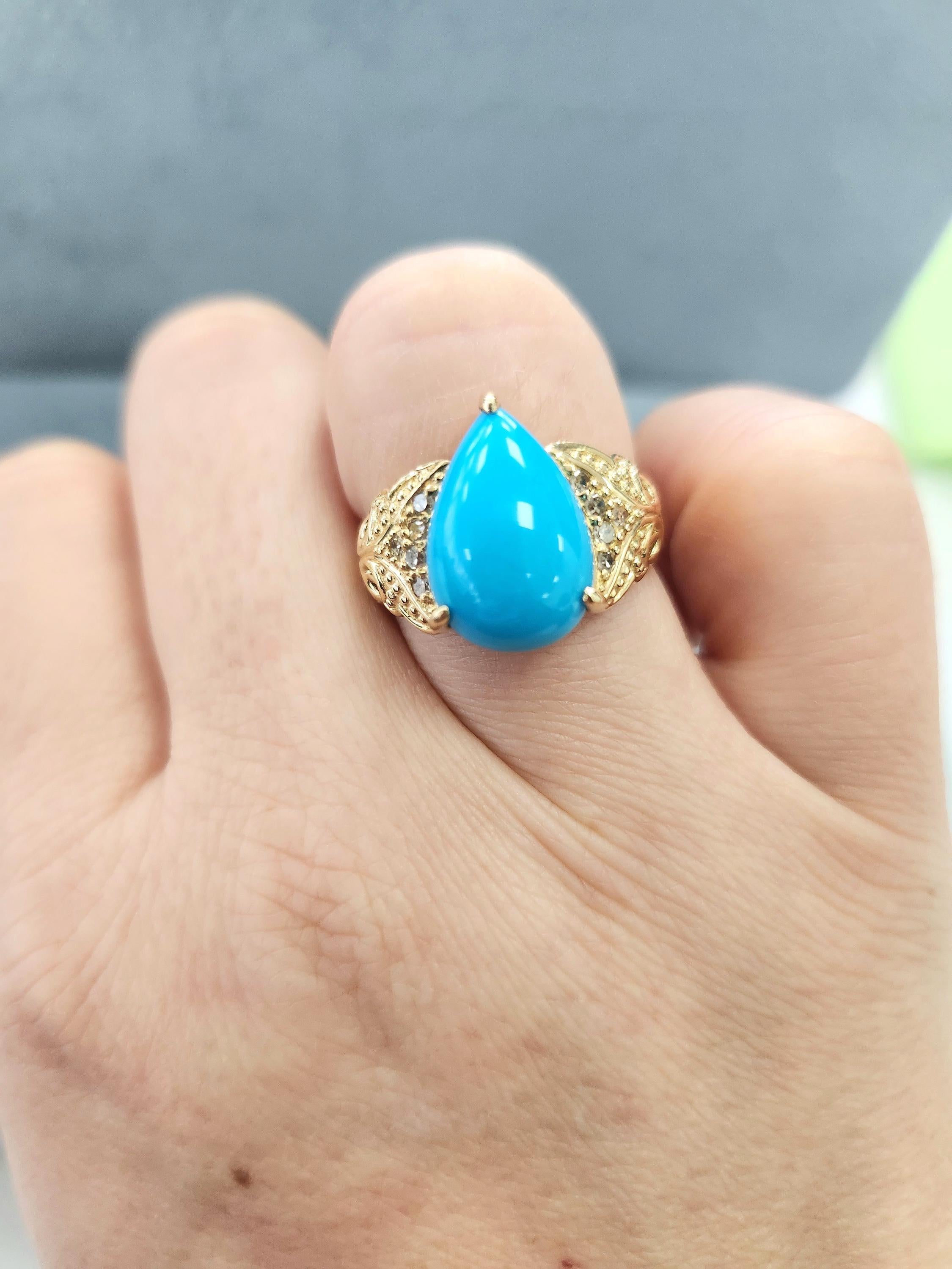 Moderno Anello con diamante e turchese a forma di pera Bella Addormentata in oro giallo 14K in vendita