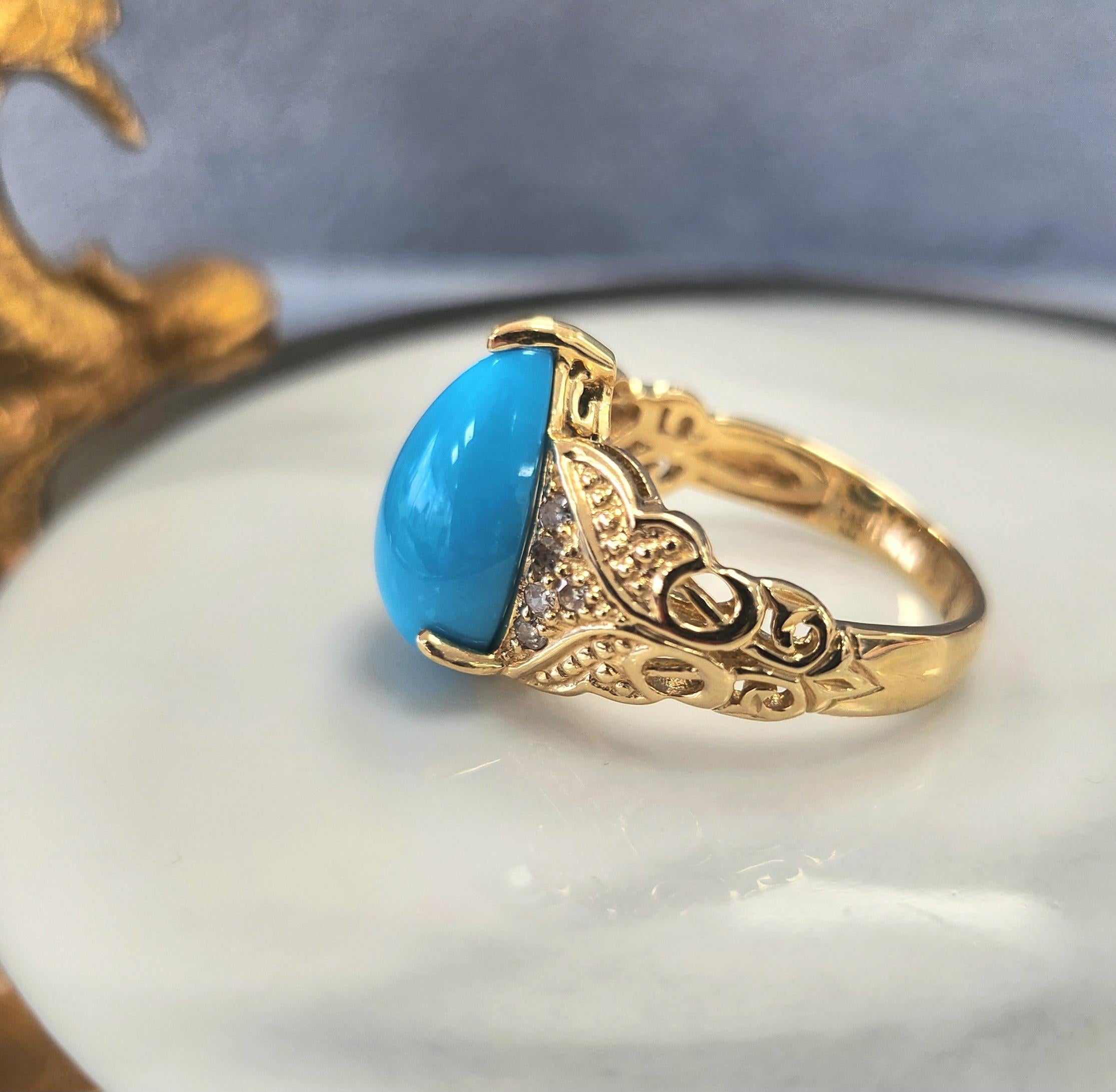 Anello con diamante e turchese a forma di pera Bella Addormentata in oro giallo 14K In condizioni buone in vendita a Los Angeles, CA