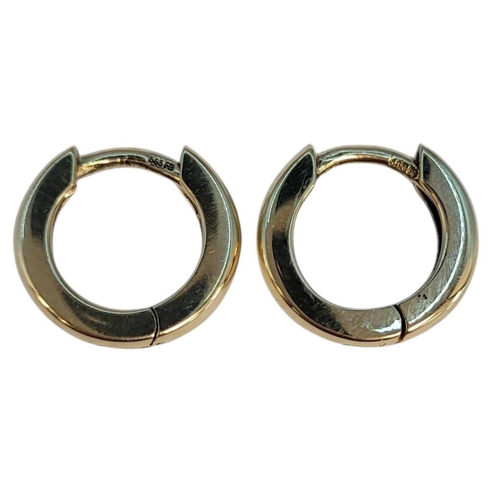 Boucles d
oreilles en or jaune 14k avec petite charnière Huggie #23146