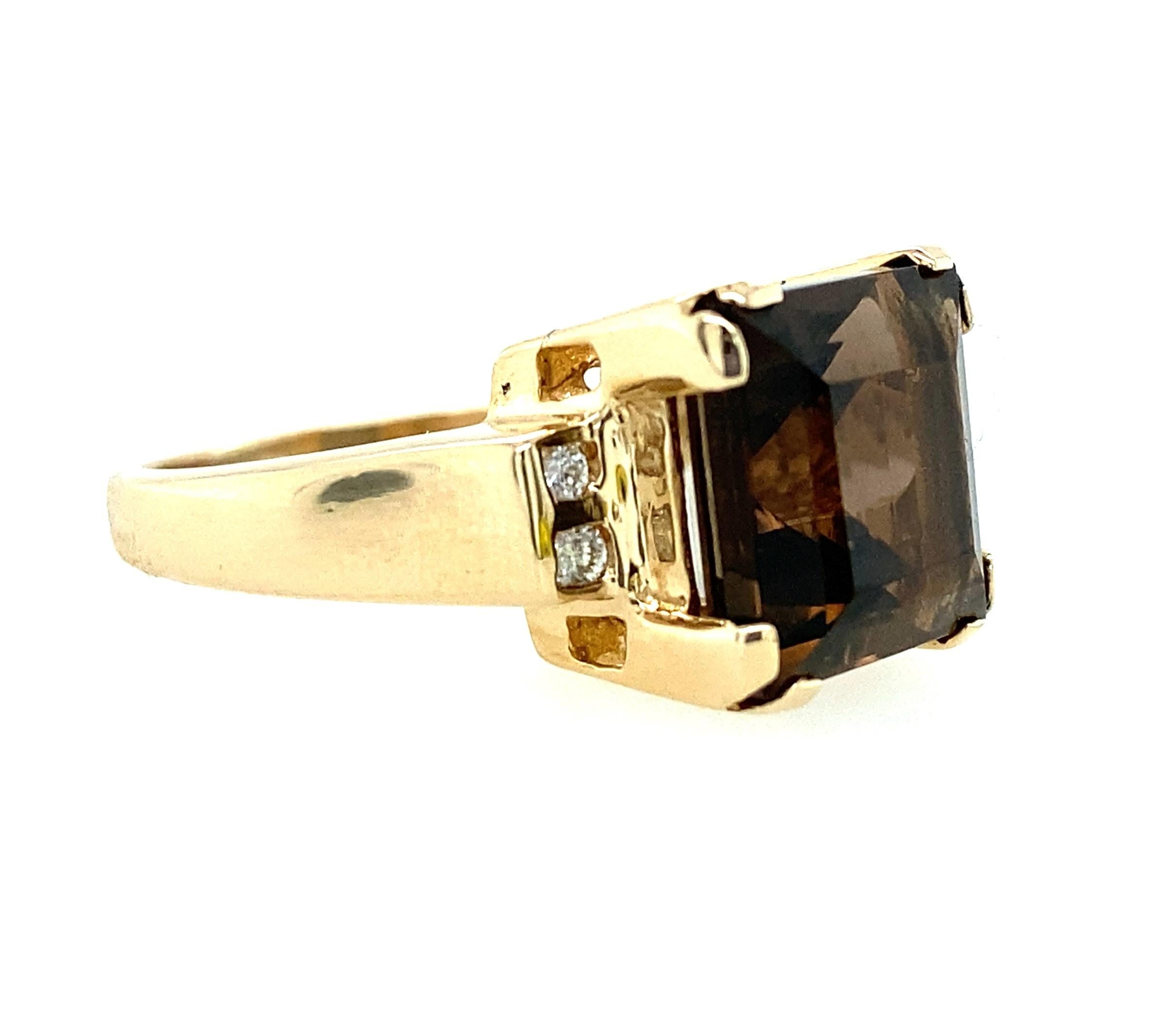 Square Cut 14k Yellow Gold Smokey Quartz and Diamond Ring For Sale