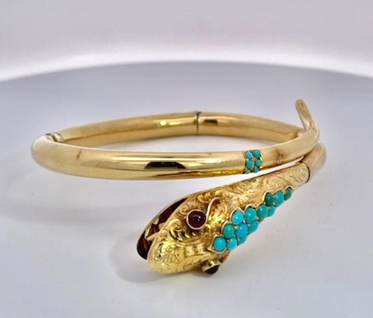 14K Yellow Gold Snake Bracelet Turquoise In Good Condition For Sale In North Hollywood, CA